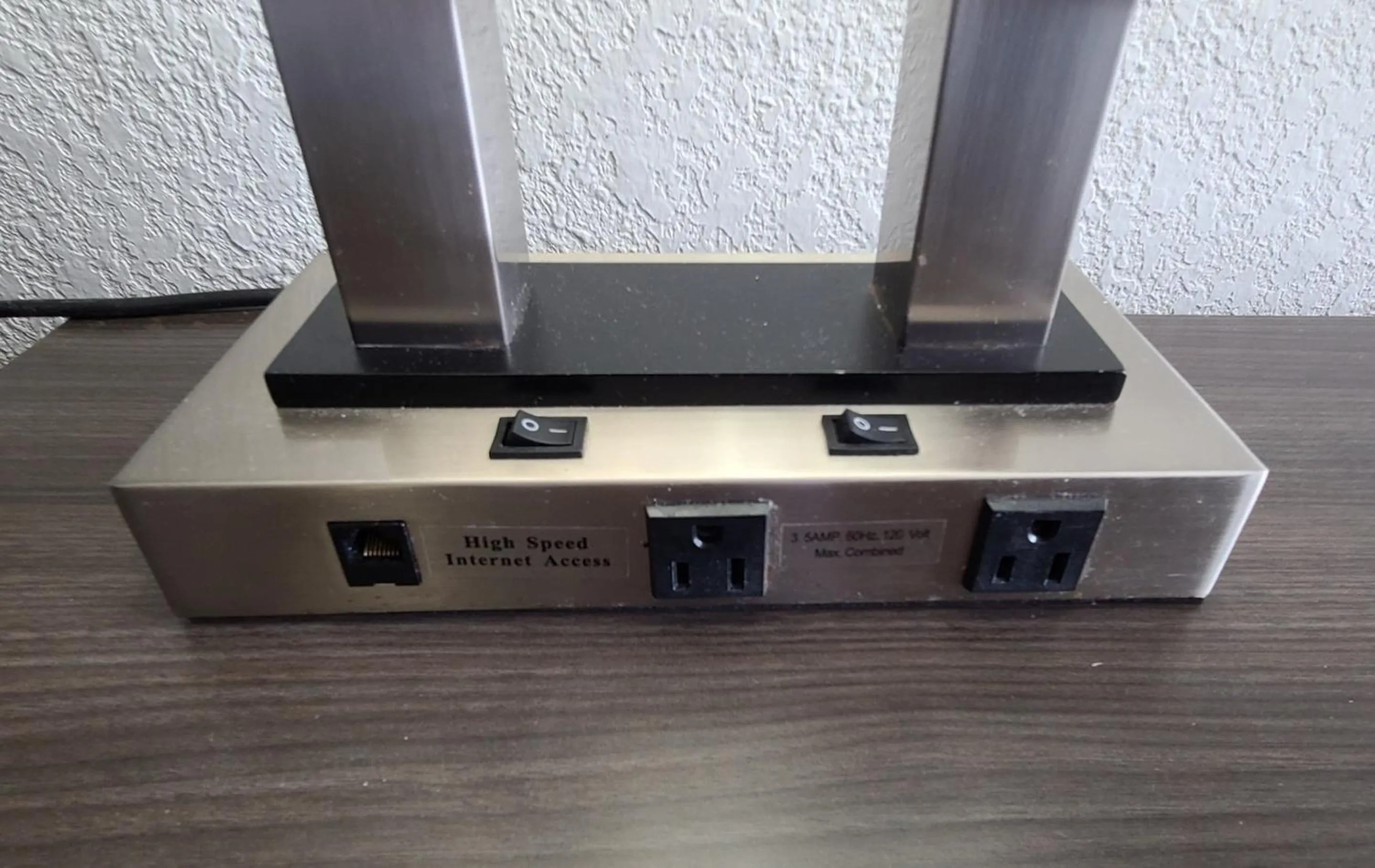 Deluxe Room with Two Queen Beds Smoking in Red Roof Inn & Suites Duncan