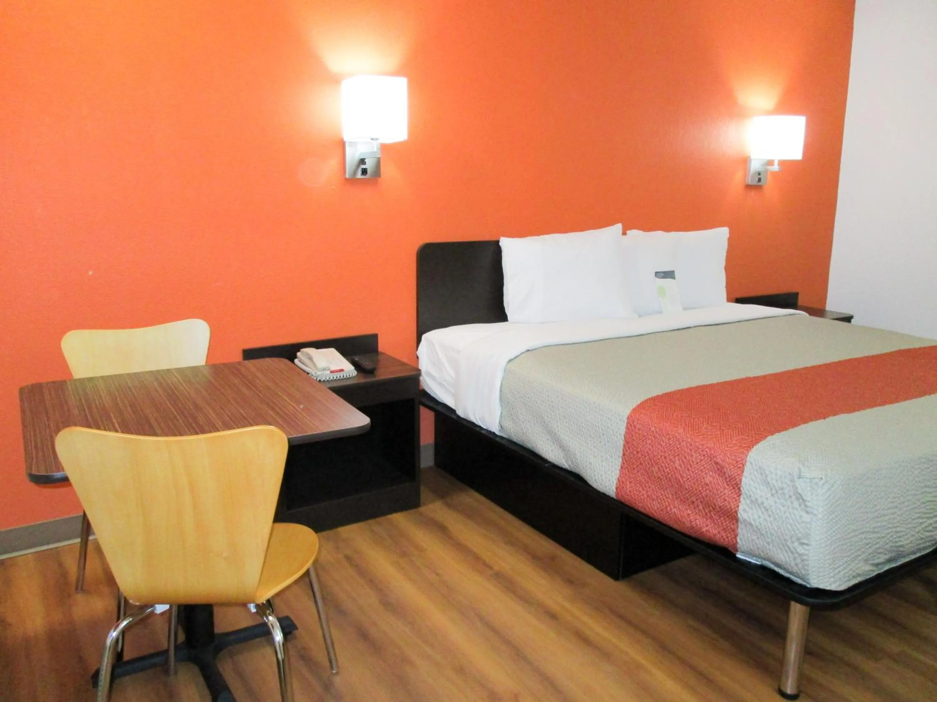 King Room - Smoking  in Motel 6-Odenton, MD - Fort Meade