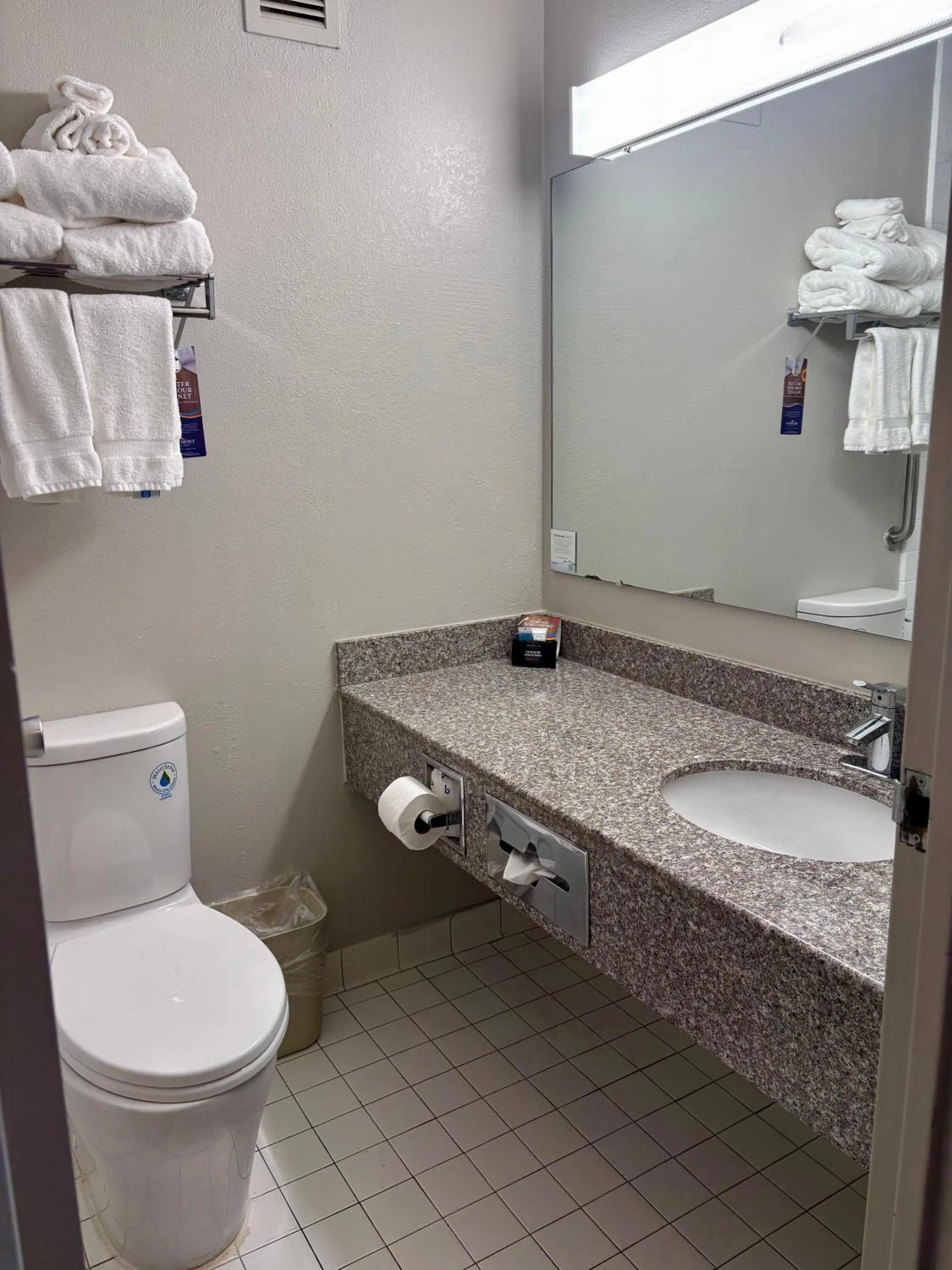 King Room - Non-Smoking in Baymont by Wyndham Keokuk