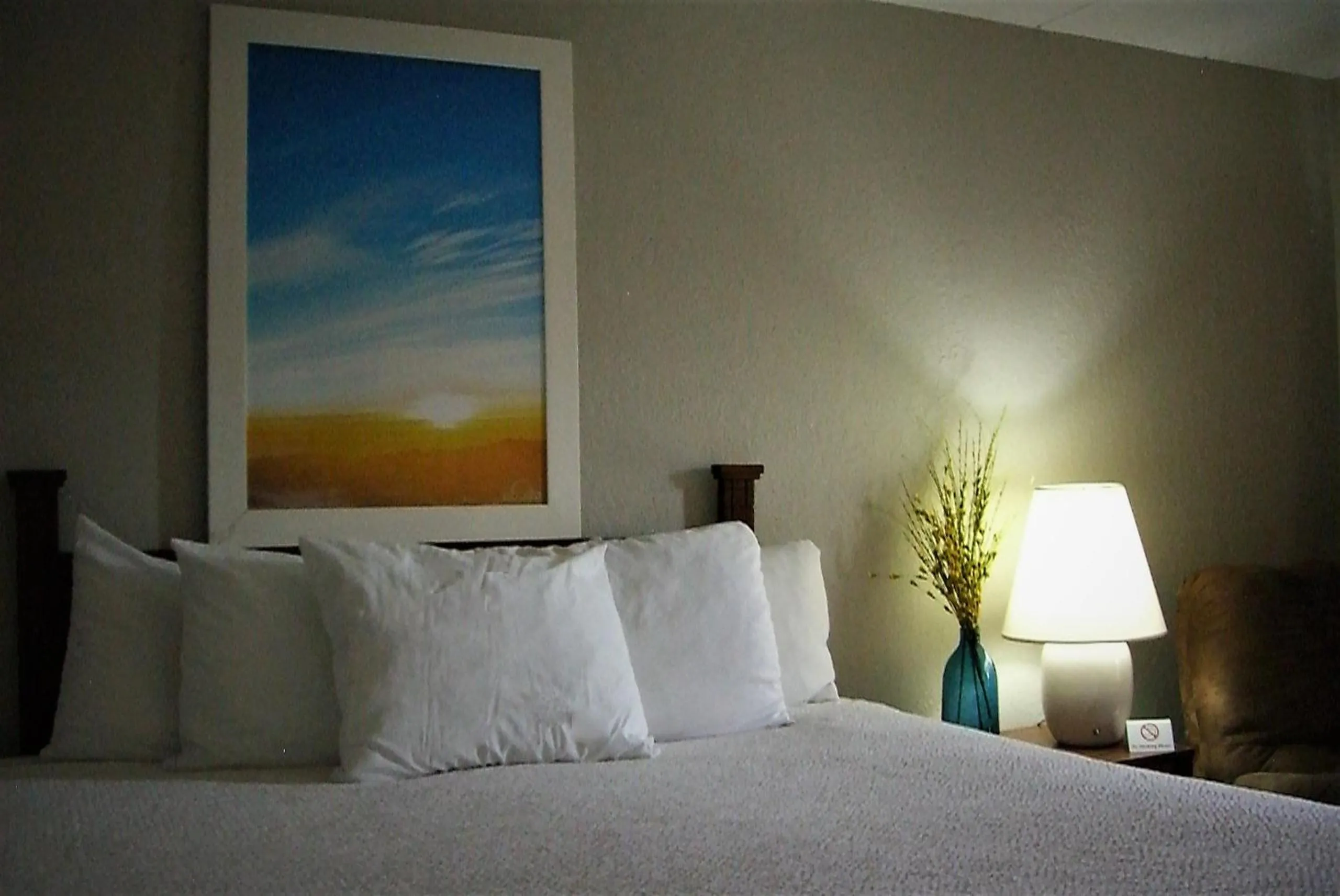 King Room - Non-Smoking in Days Inn by Wyndham Pierre