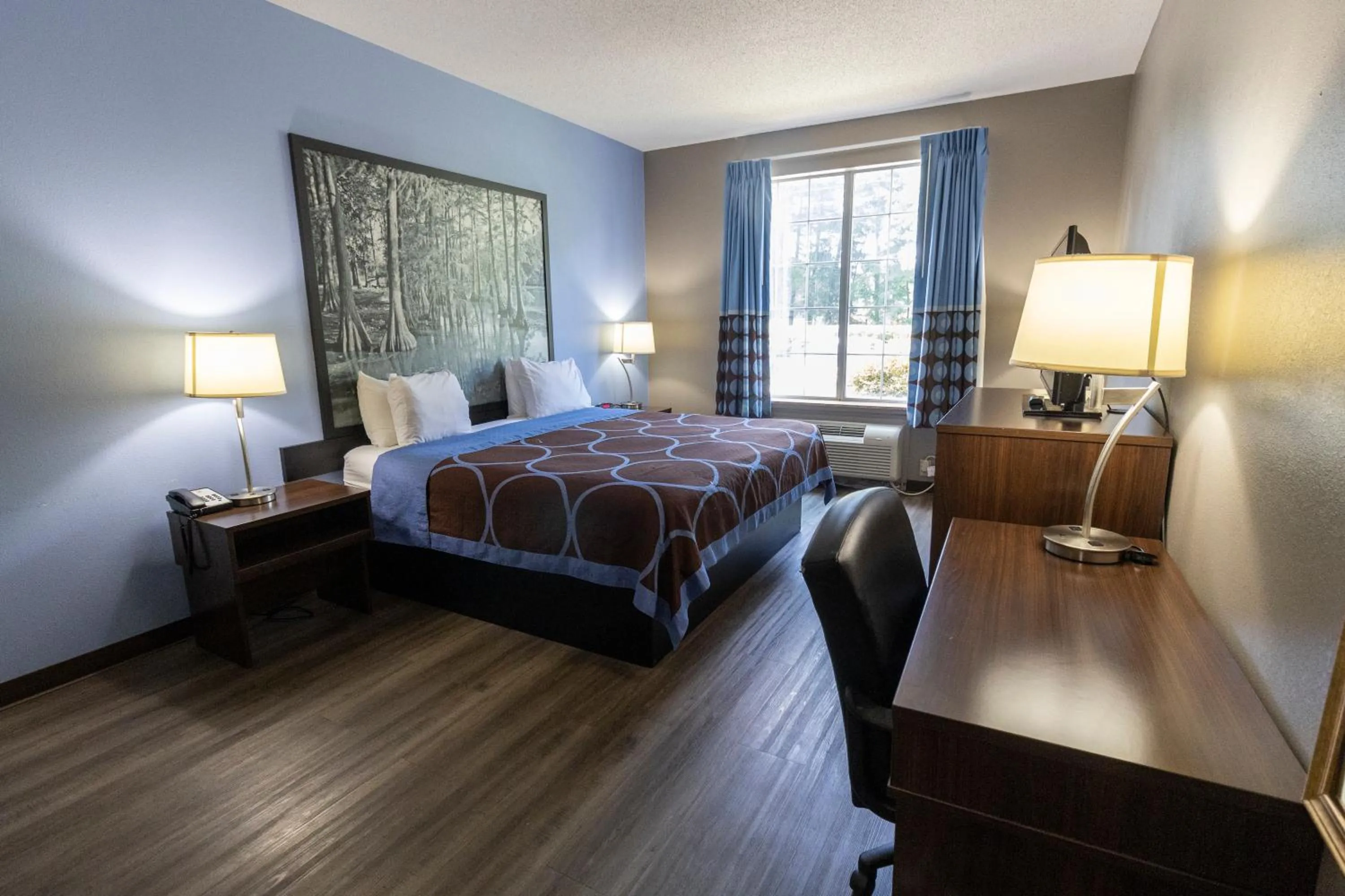 King Room - Non-Smoking in Super 8 by Wyndham Smithfield-Selma