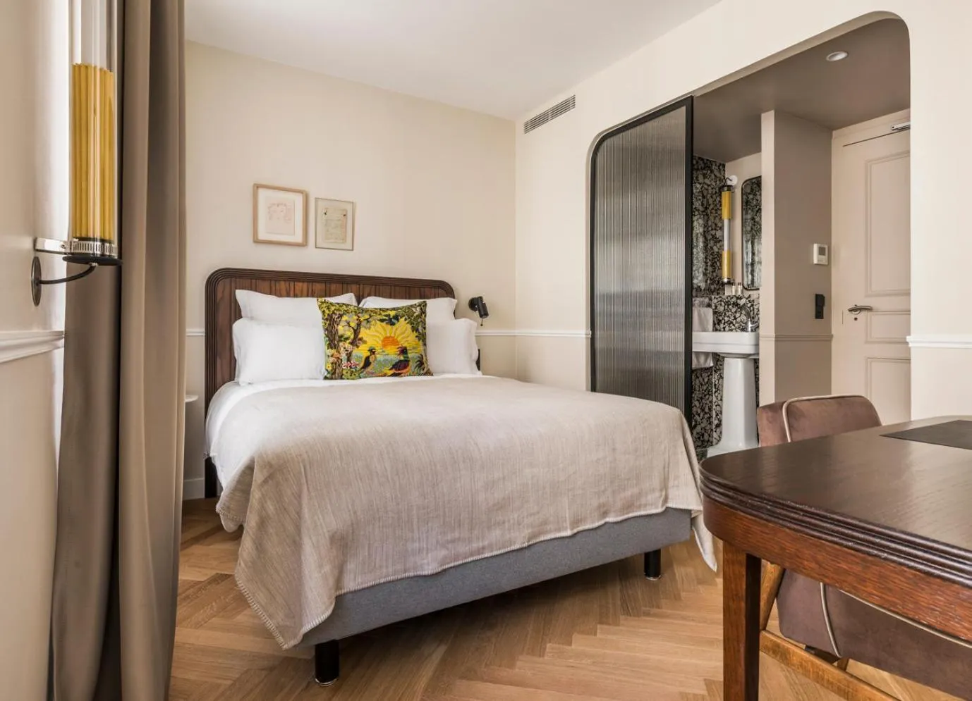 Small Double Room in Hôtel Chamar