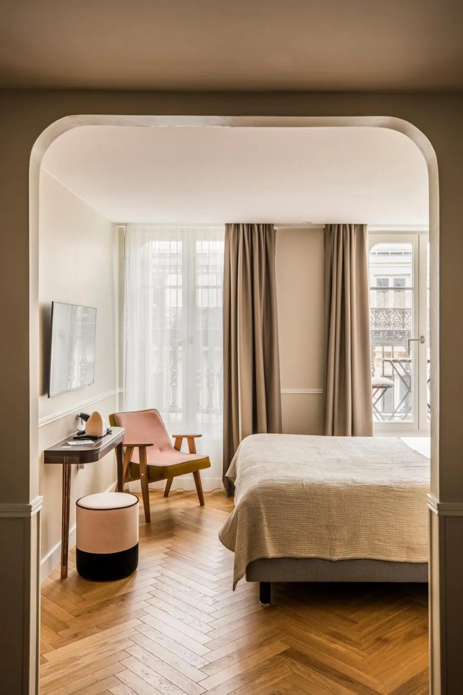 Deluxe Double Room with Balcony in Hôtel Chamar