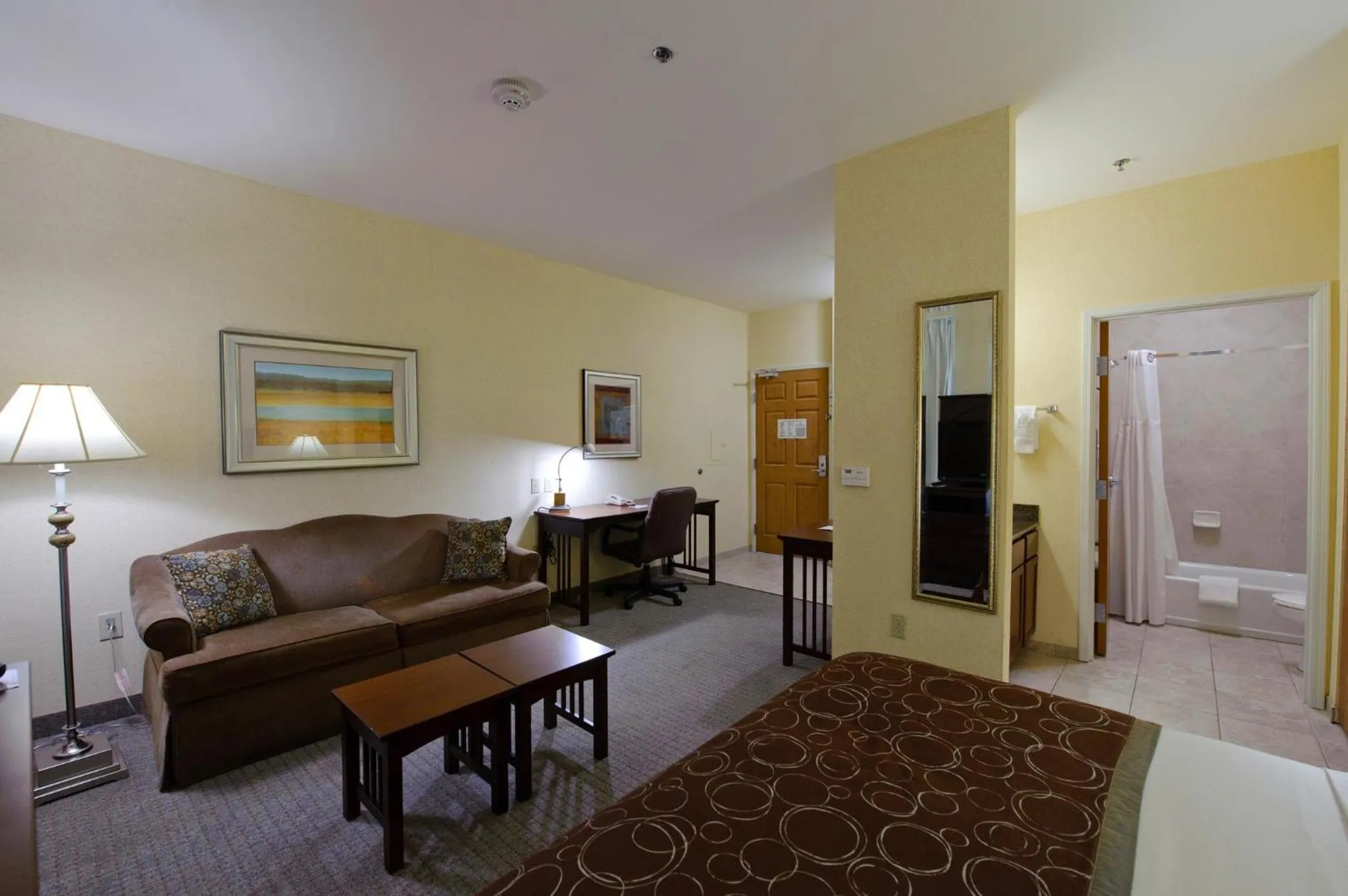 Queen Studio Suite in Staybridge Suites Corpus Christi by IHG