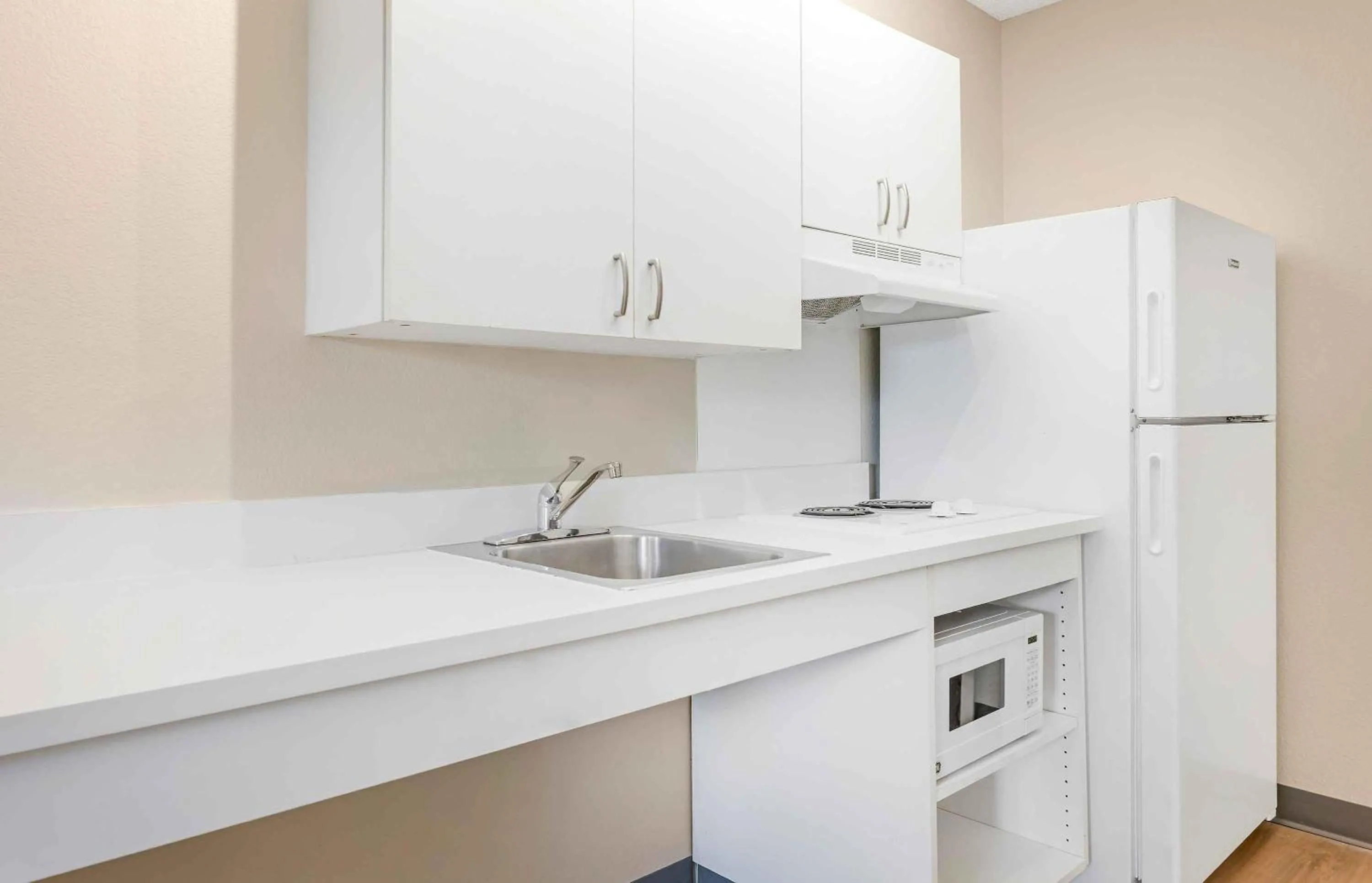 Deluxe Studio - Non-Smoking - Disability Access in Extended Stay America Suites - Melbourne - Airport