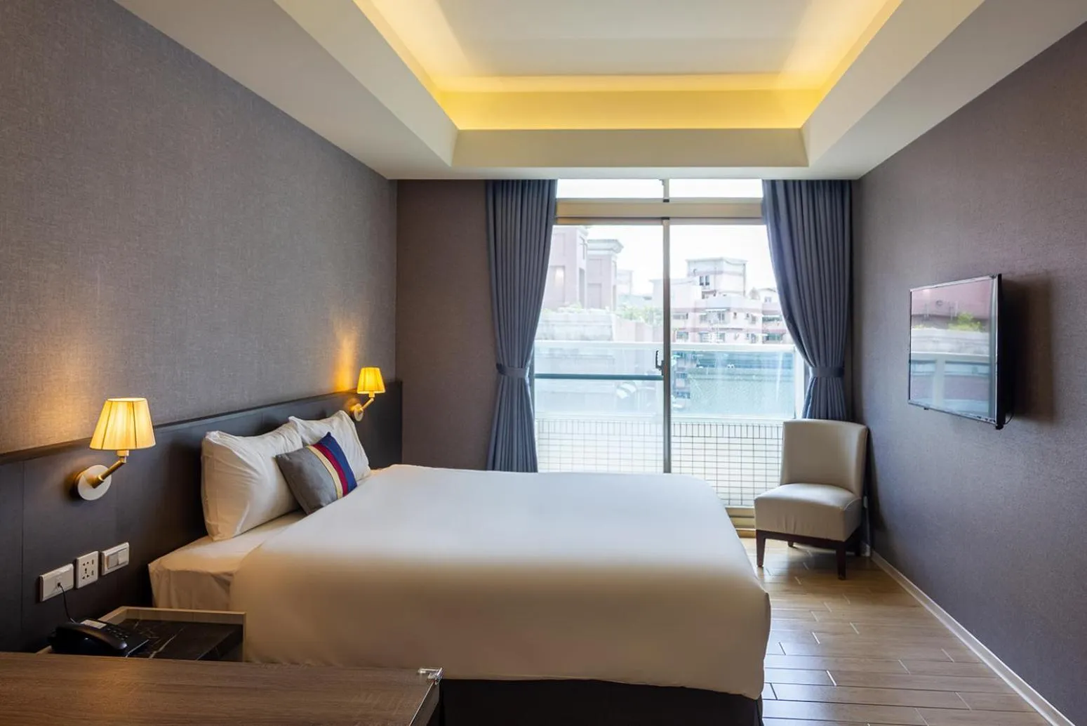 Deluxe Double Room in CHECK inn New Taipei LuZhou