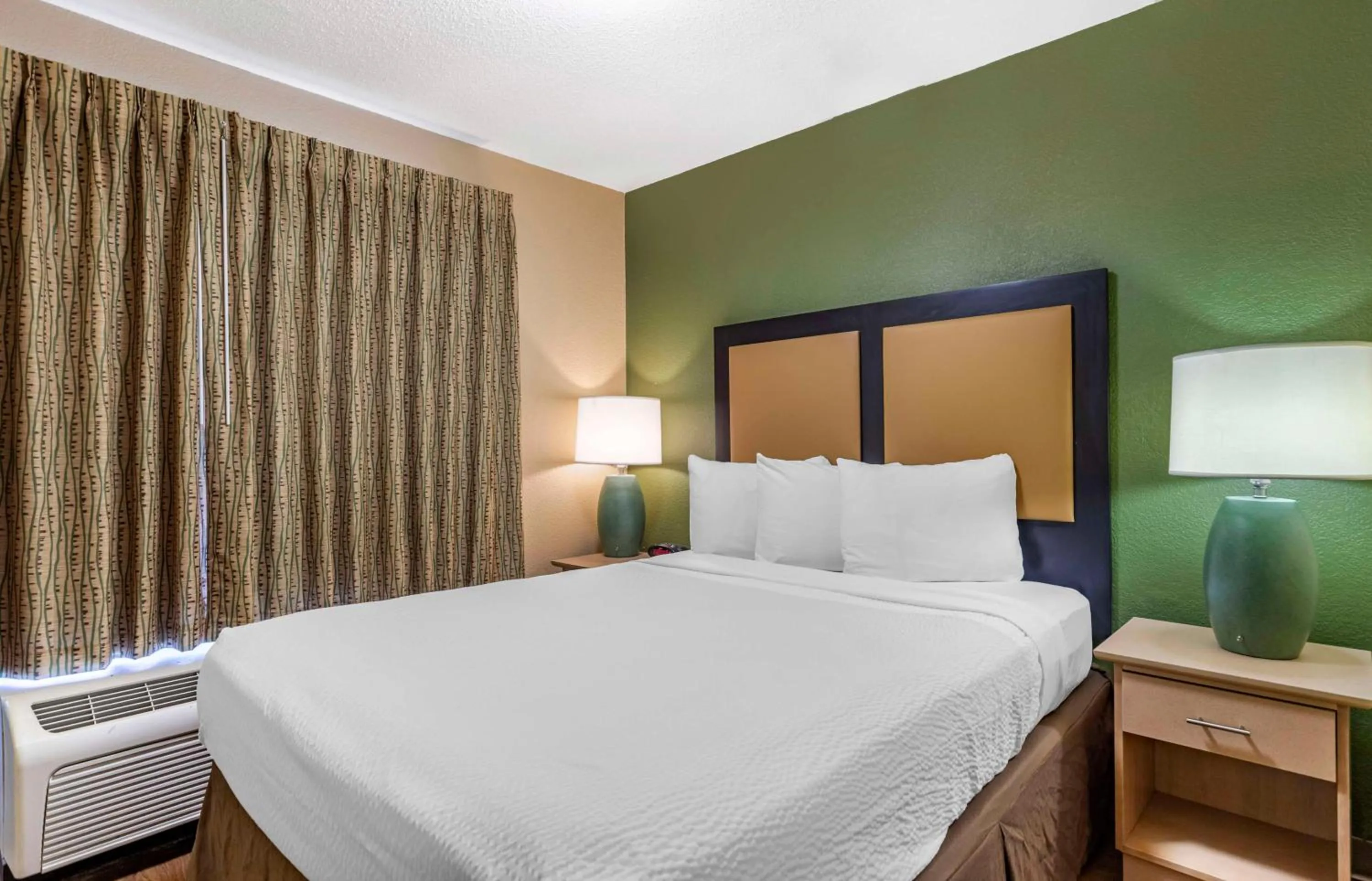 Queen Studio - Non-Smoking in Extended Stay America Suites - San Antonio - Colonnade - Medical