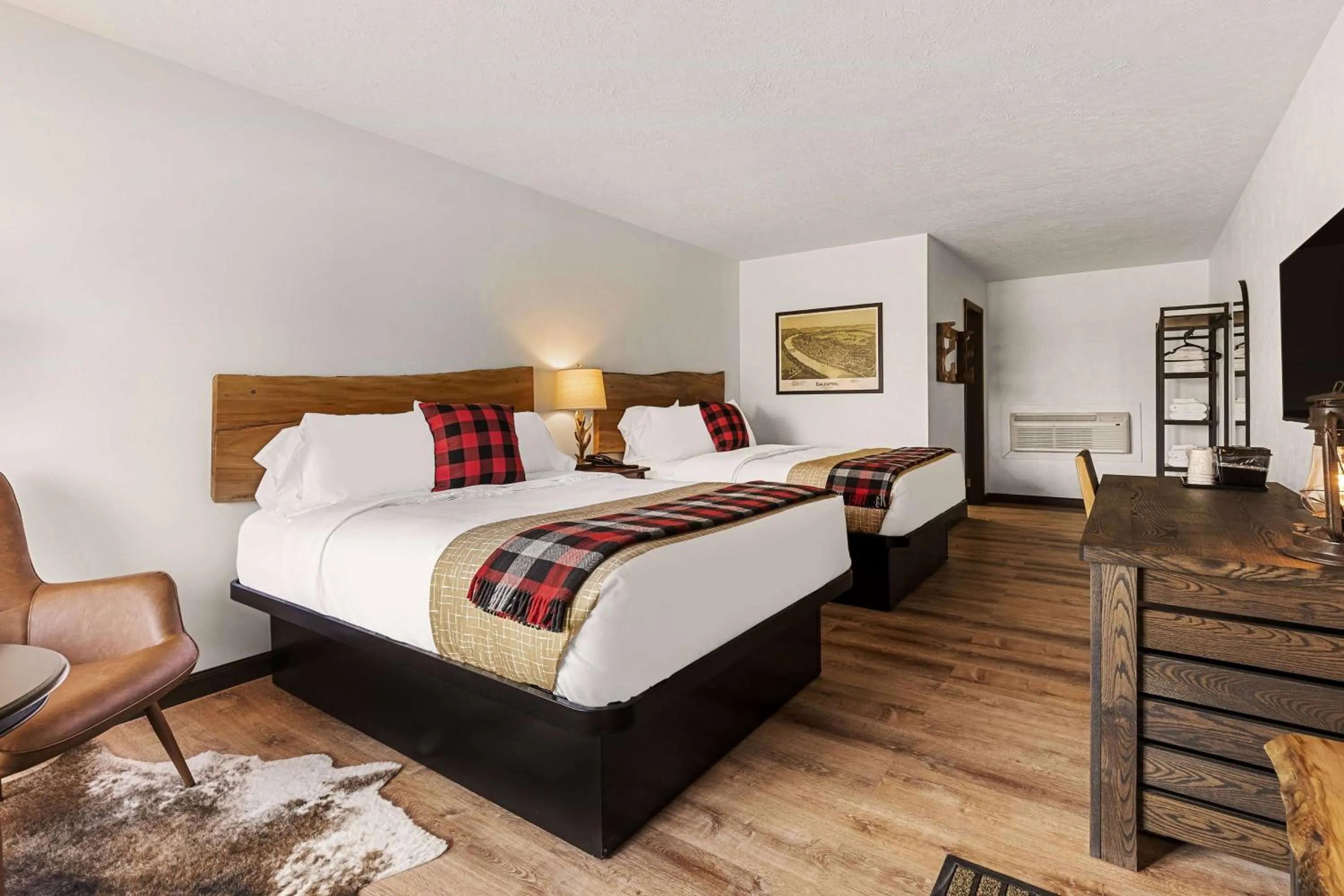 Queen Room with Two Queen Beds - Non-Smoking in Travelodge by Wyndham Emlenton