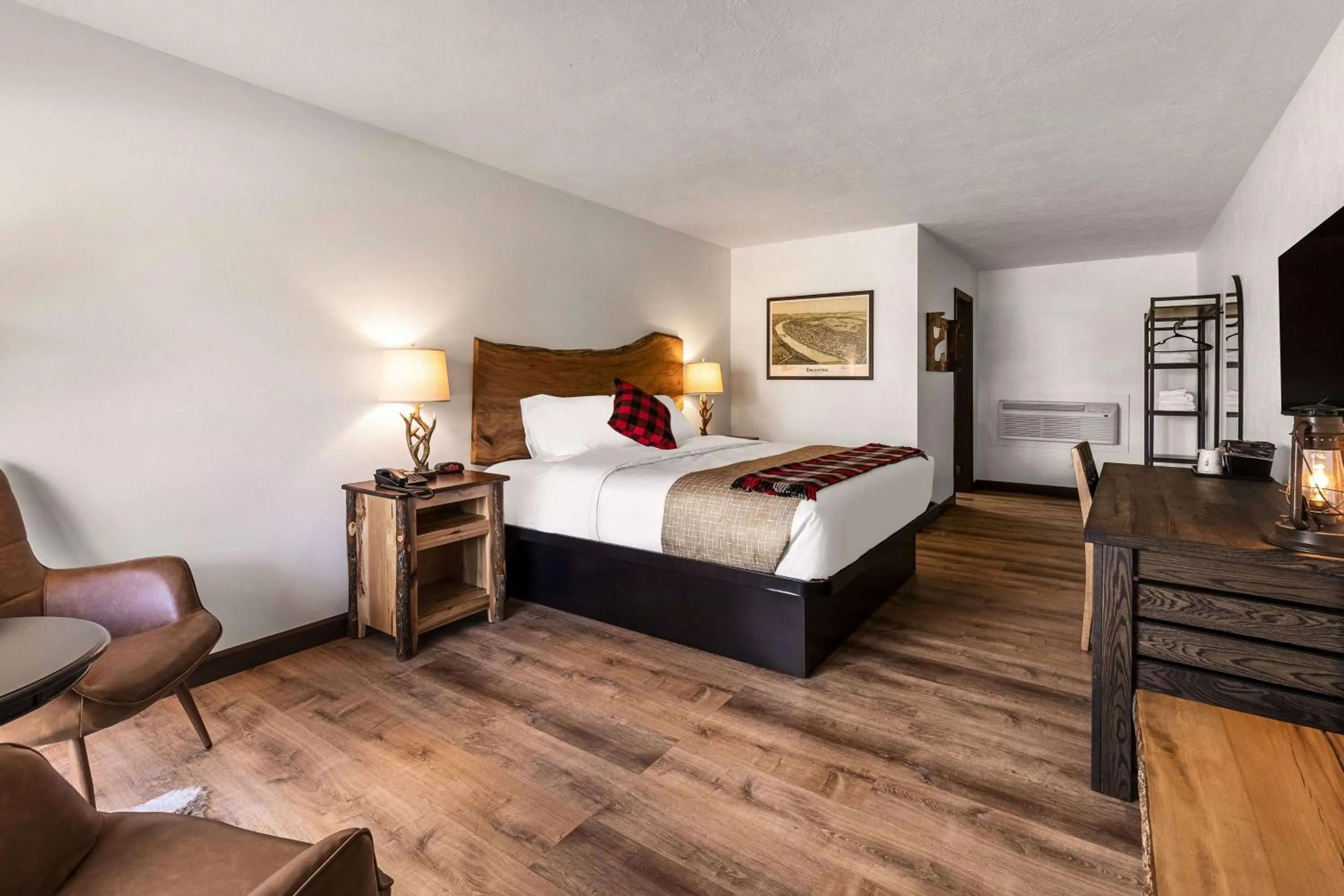 King Room - Non-Smoking in Travelodge by Wyndham Emlenton