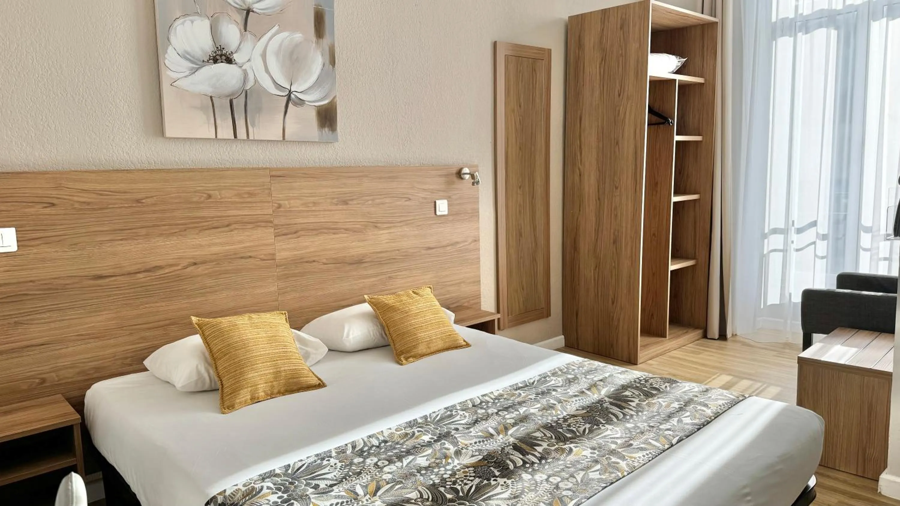 Classic Double Room in Hôtel Helvétique