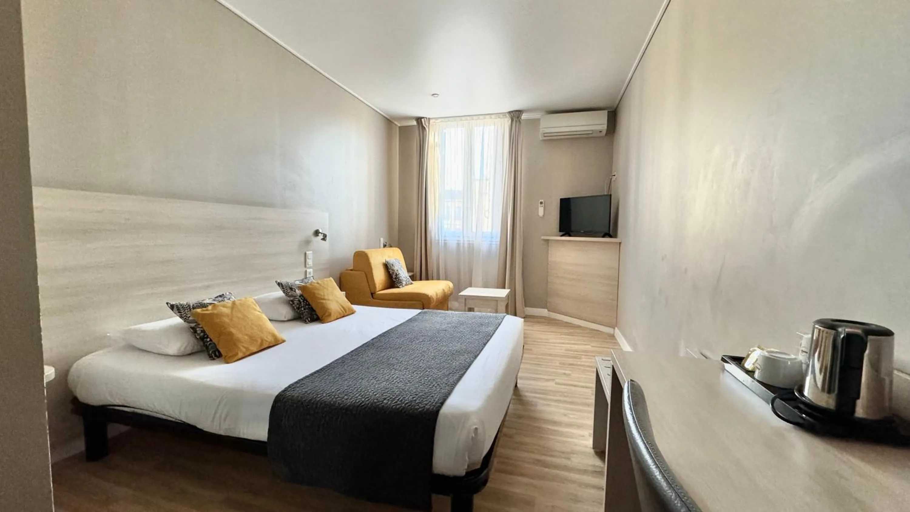 Deluxe Double Room in Hôtel Helvétique