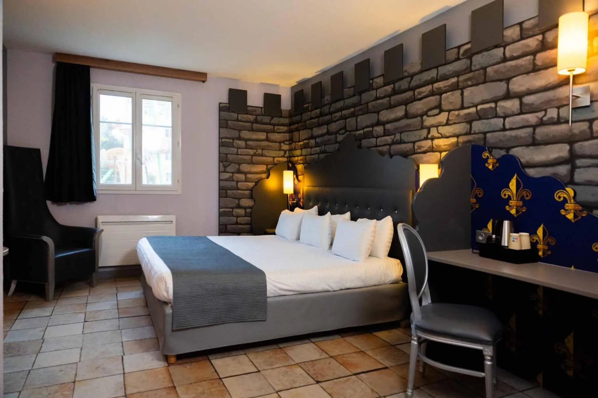 Knight Suite  in Explorers Hotel Marne-la-Vallée