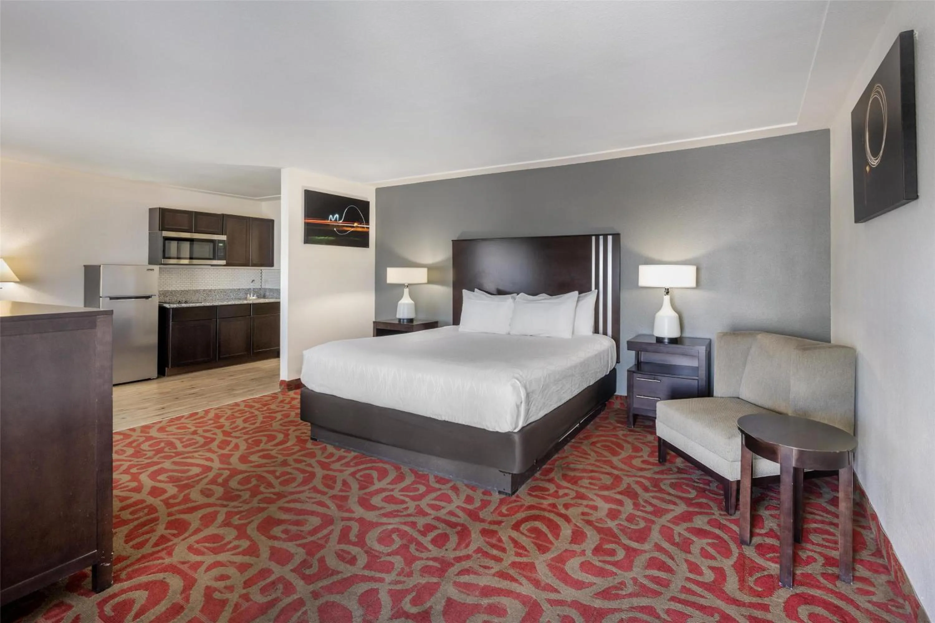 King Room with Kitchen in Best Western Pahrump Oasis