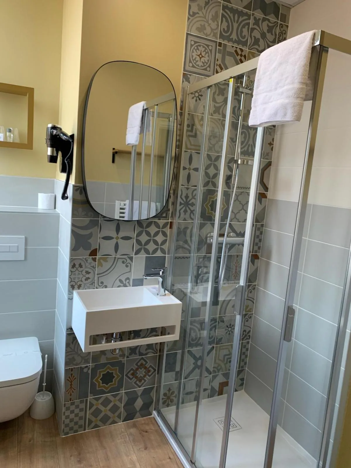 Double Room in Hôtel du Nord