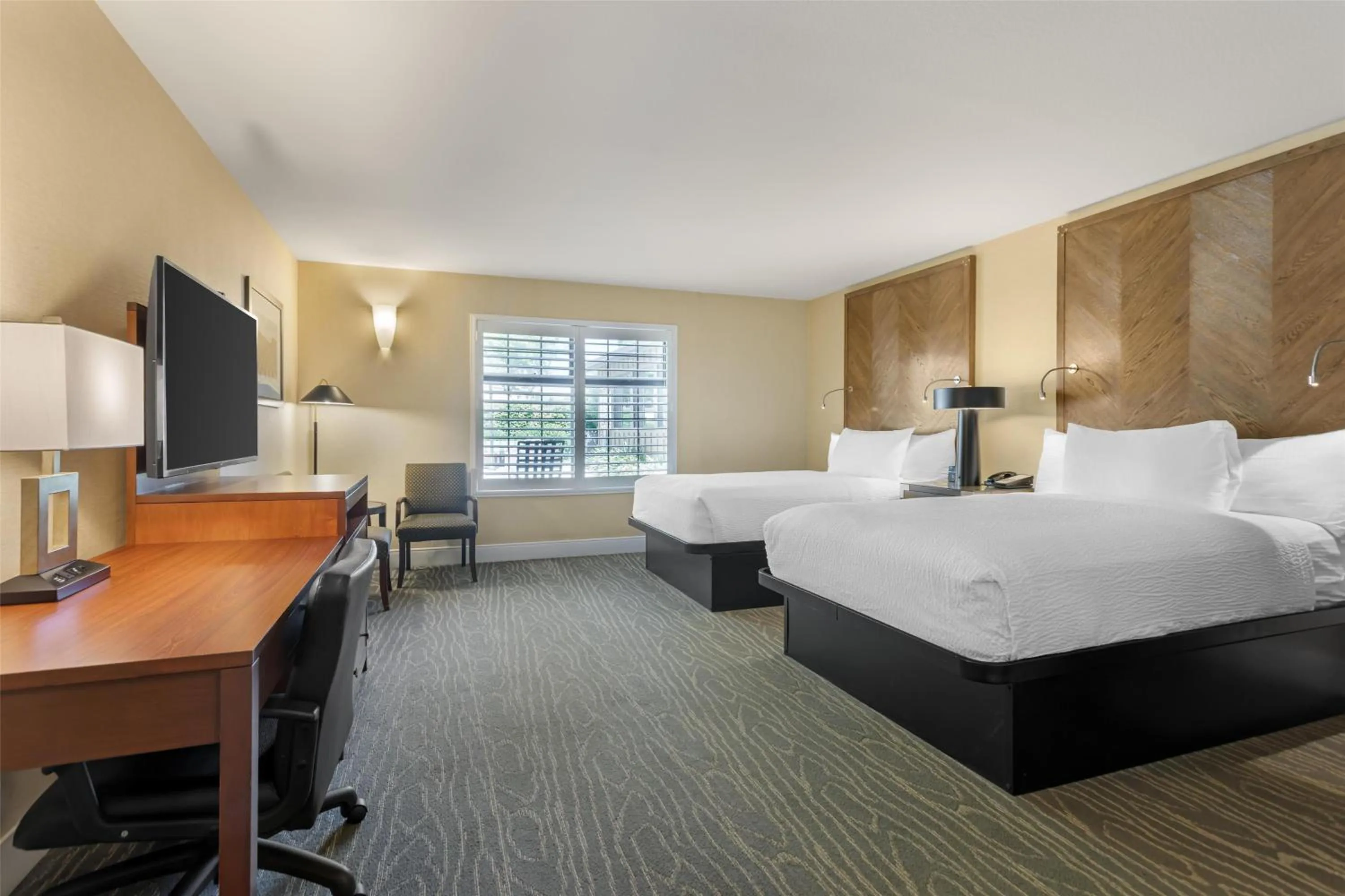 Double Room with Two Double Beds - Non-Smoking in Best Western Plus Stevenson Manor