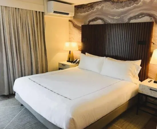 King Room Disability Access Mountain Side in Sitzmark Vail