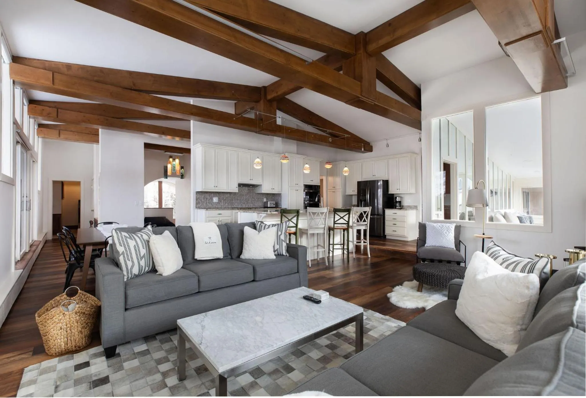 Four-Bedroom Penthouse Apartment in Sitzmark Vail