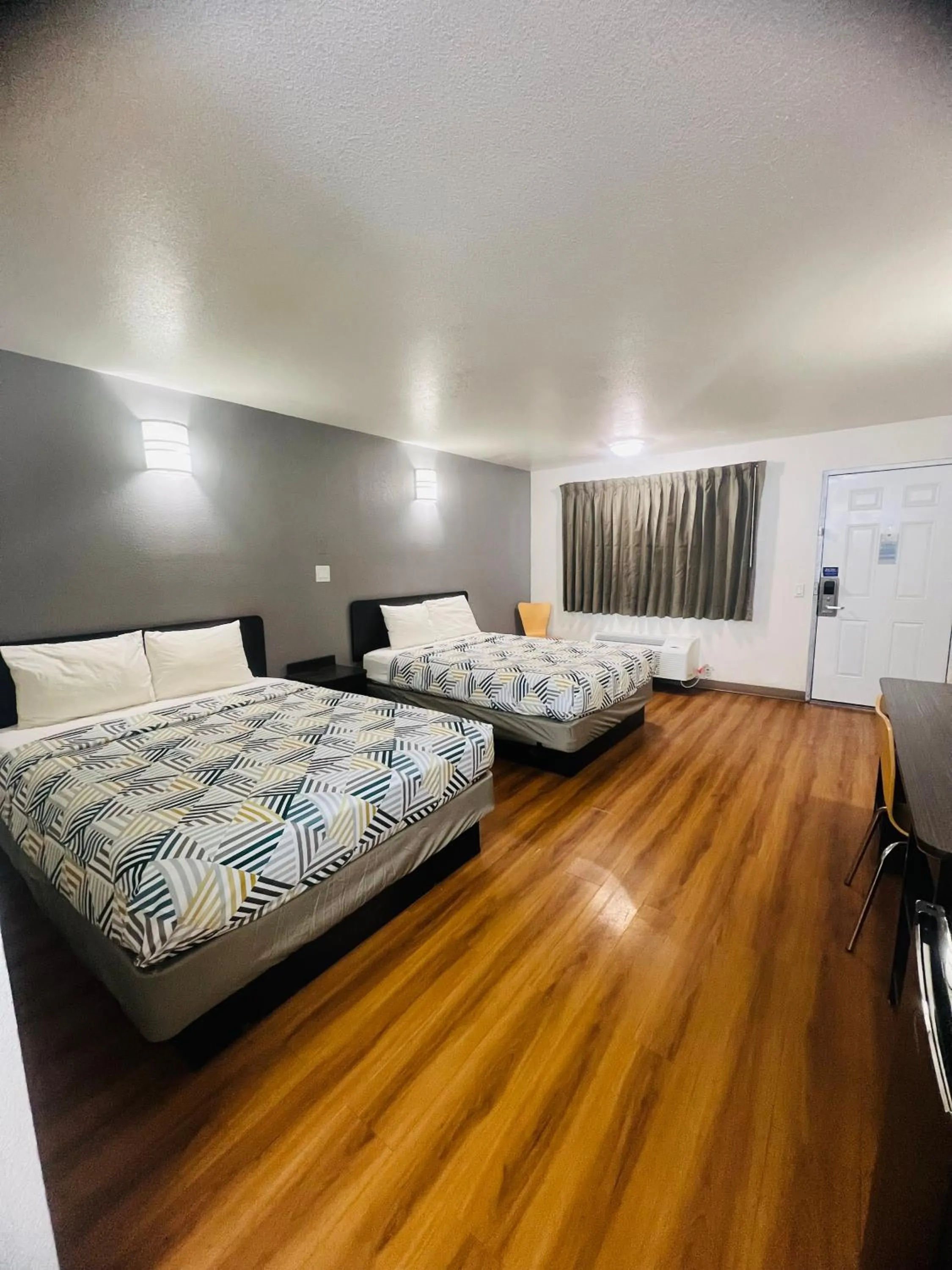 Deluxe Double Room - Smoking in Motel 6-Brinkley, AR