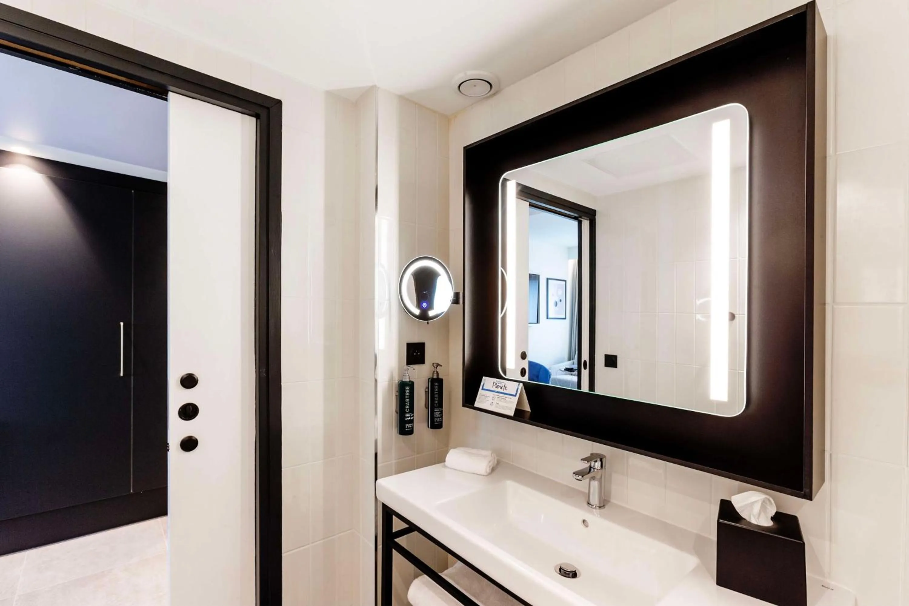 Executive King Room with City View in Hilton Lille