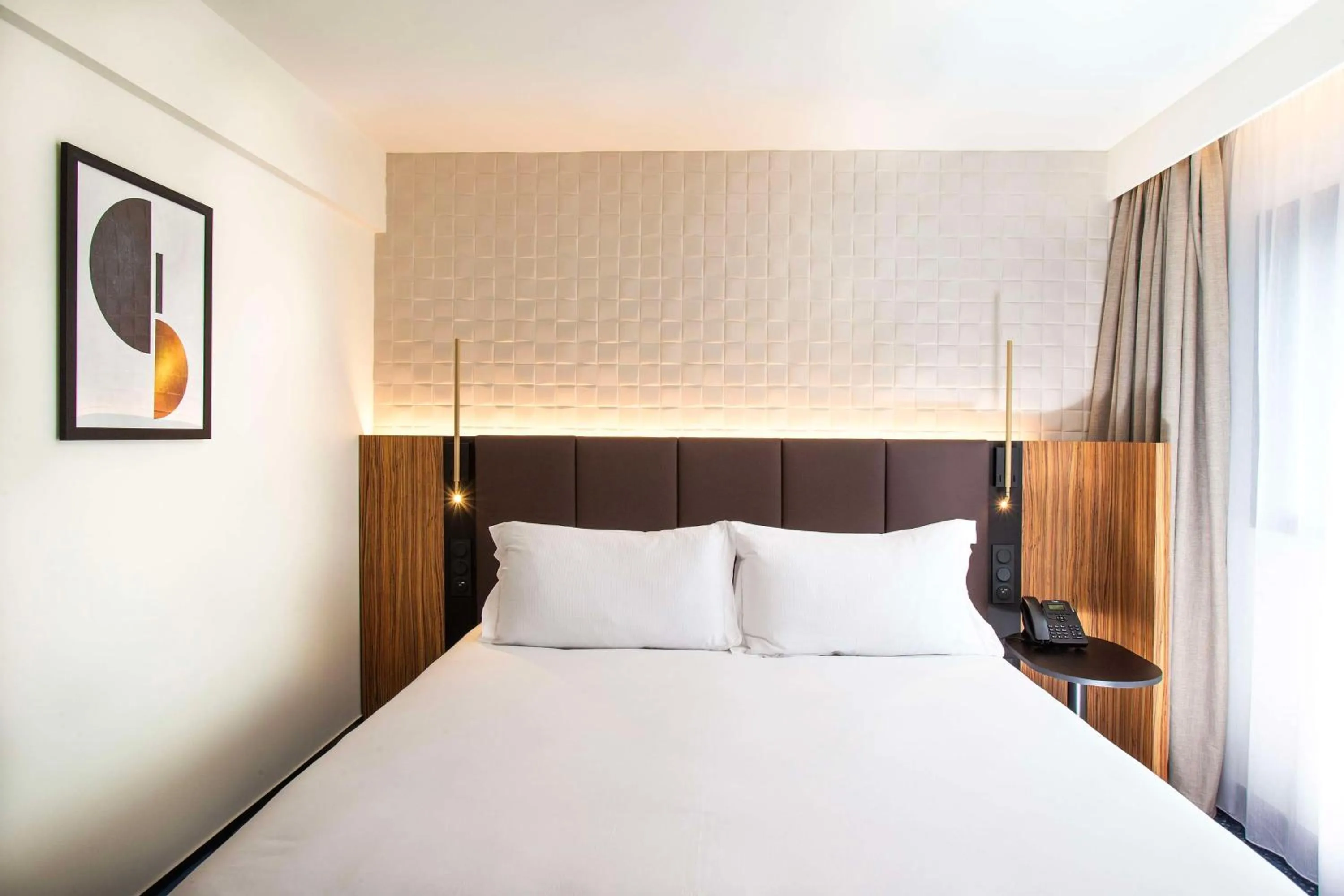 King Guest Room in Hilton Lille