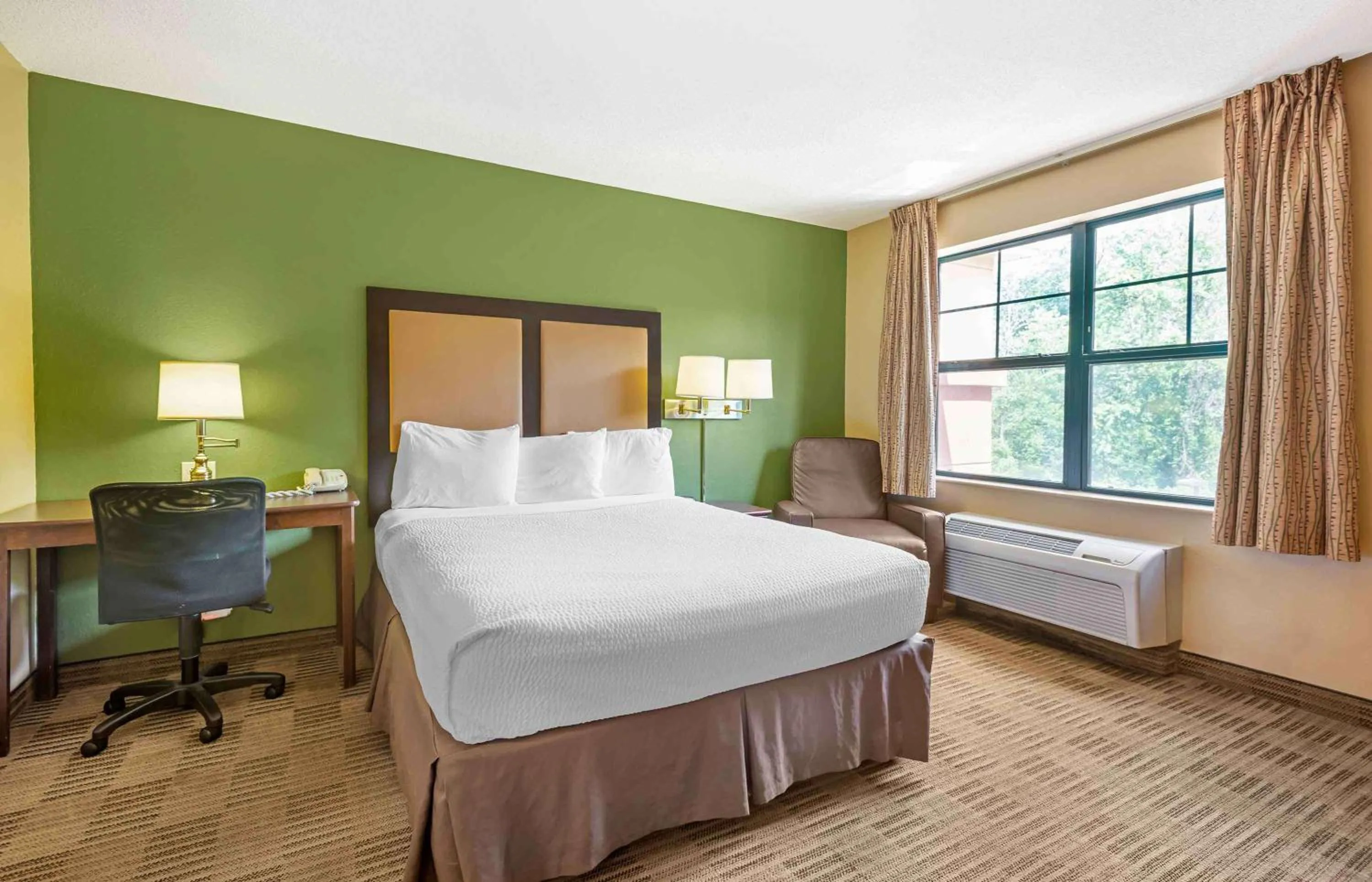 Queen Studio - Non-Smoking in Extended Stay America Suites - Princeton - West Windsor