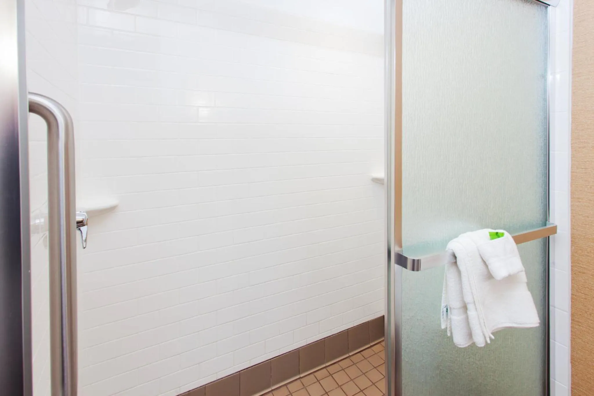 Superior King Room in Holiday Inn Express Hotel & Suites Jackson Northeast by IHG