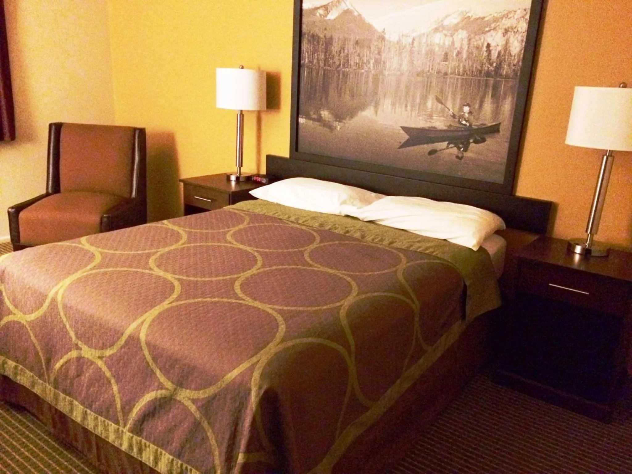 Queen Room - Disability Access/Non-Smoking in Super 8 by Wyndham Idaho Falls