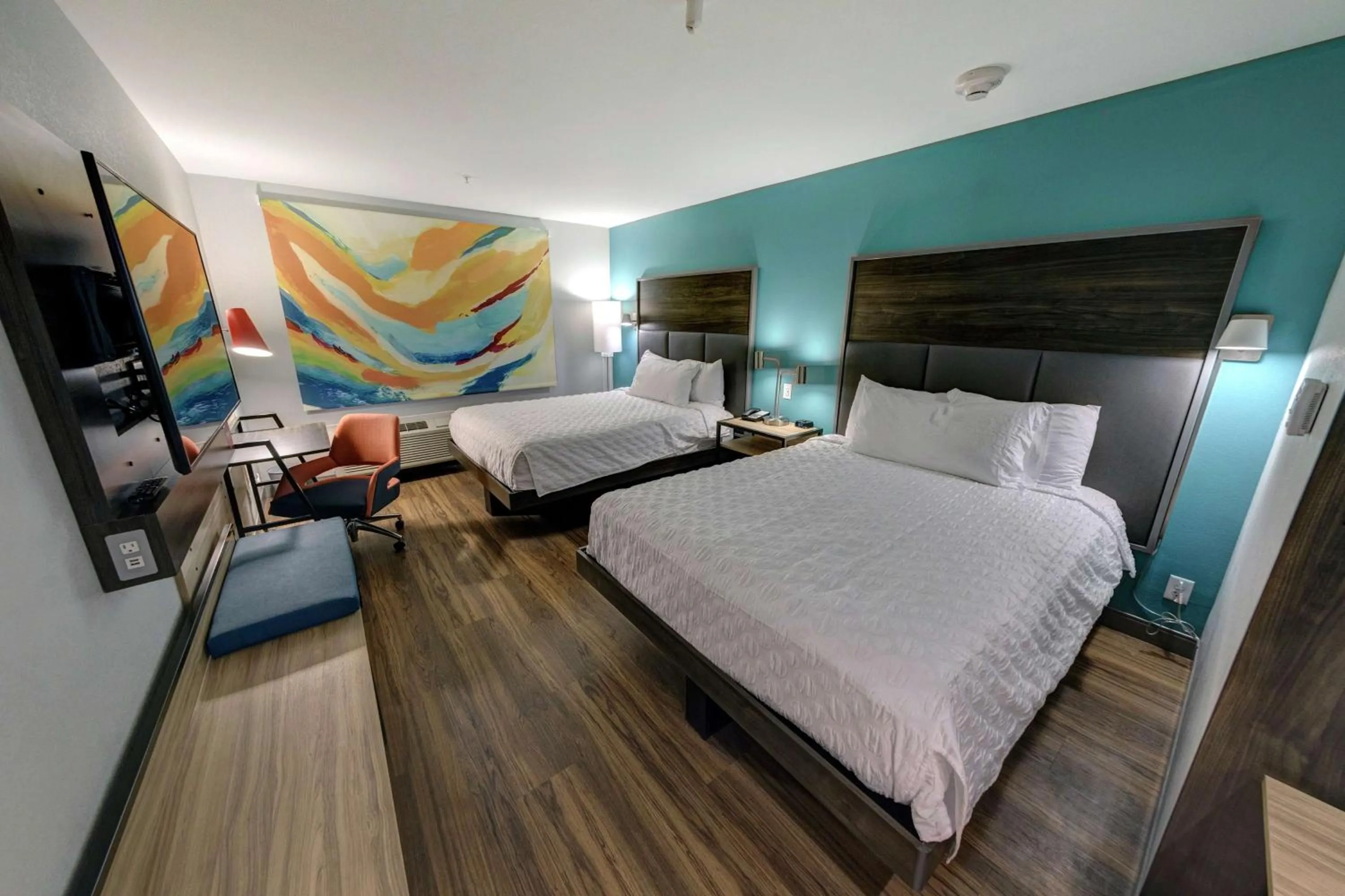 Queen Room with Two Queen Beds - Hearing Access in Tru By Hilton Georgetown