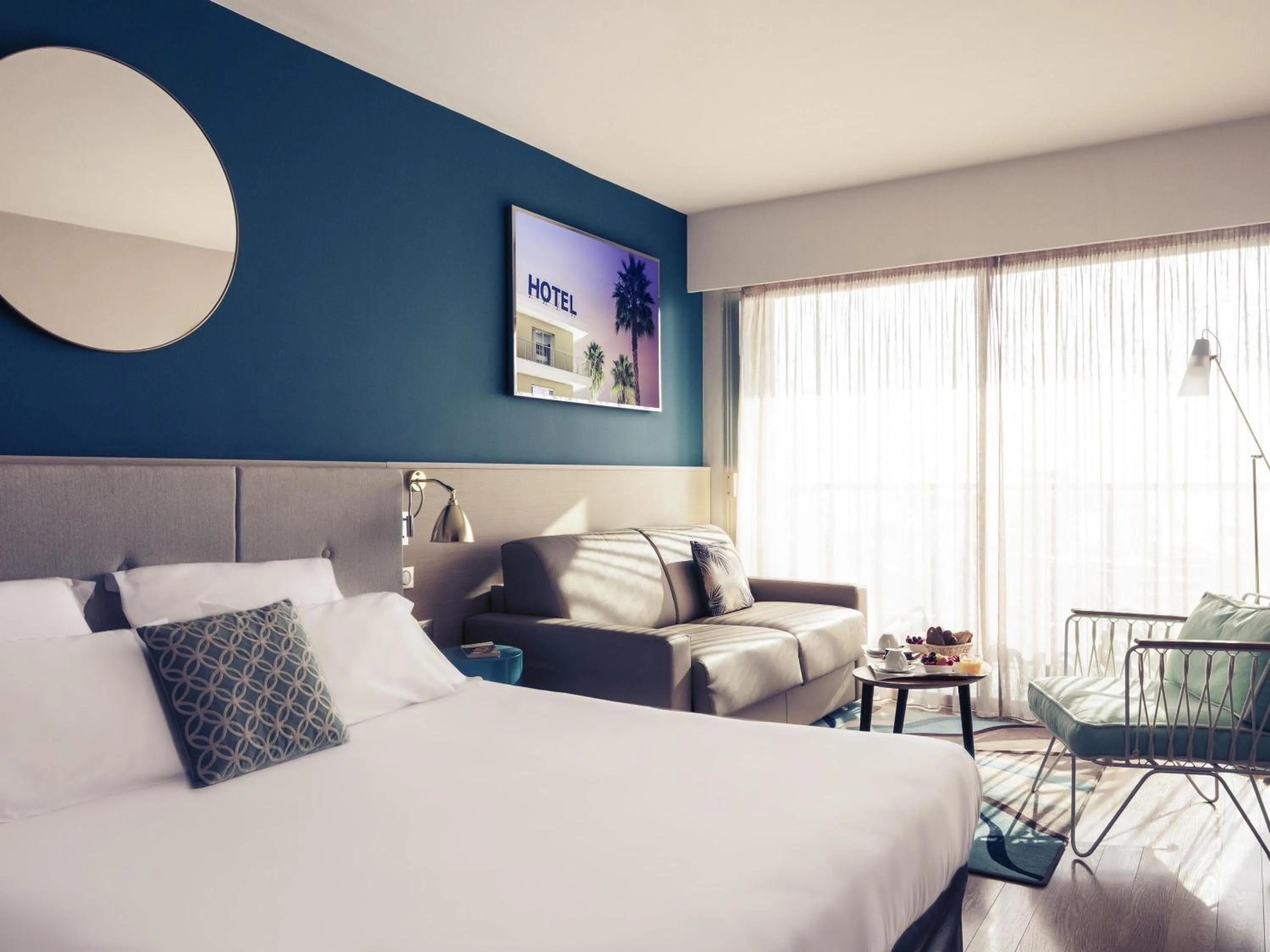 Superior Room with Terrace and Sea View in Mercure Villeneuve Loubet Plage