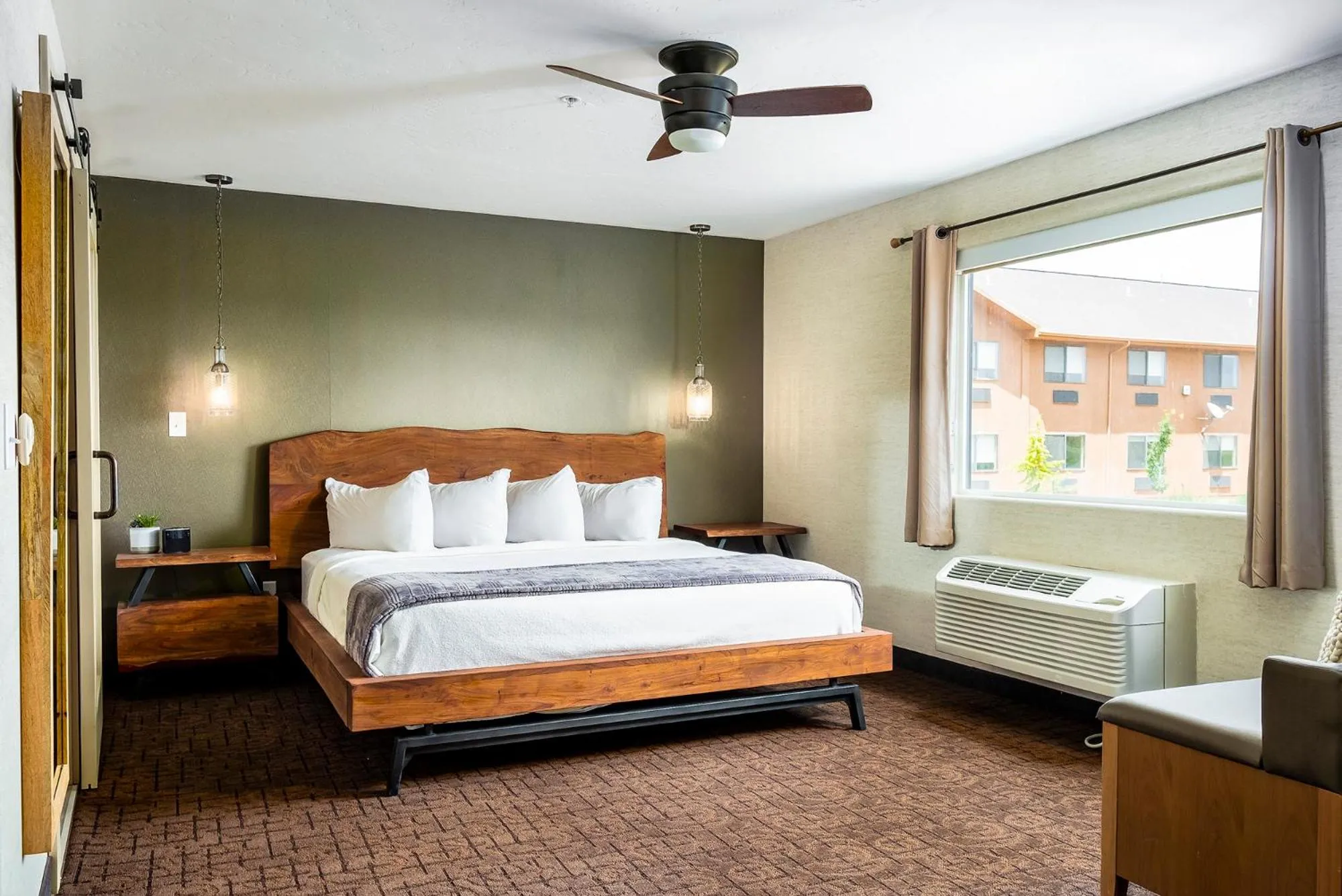 Suite with Garden View in Red Sands Hotel