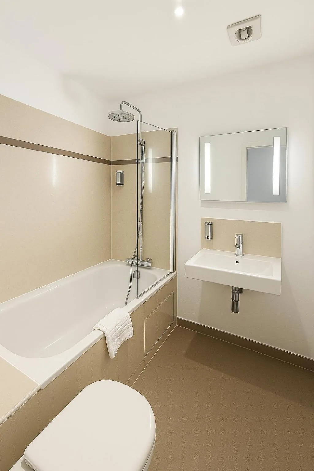 Family Room in Hôtel Albert Elisabeth Gare SNCF