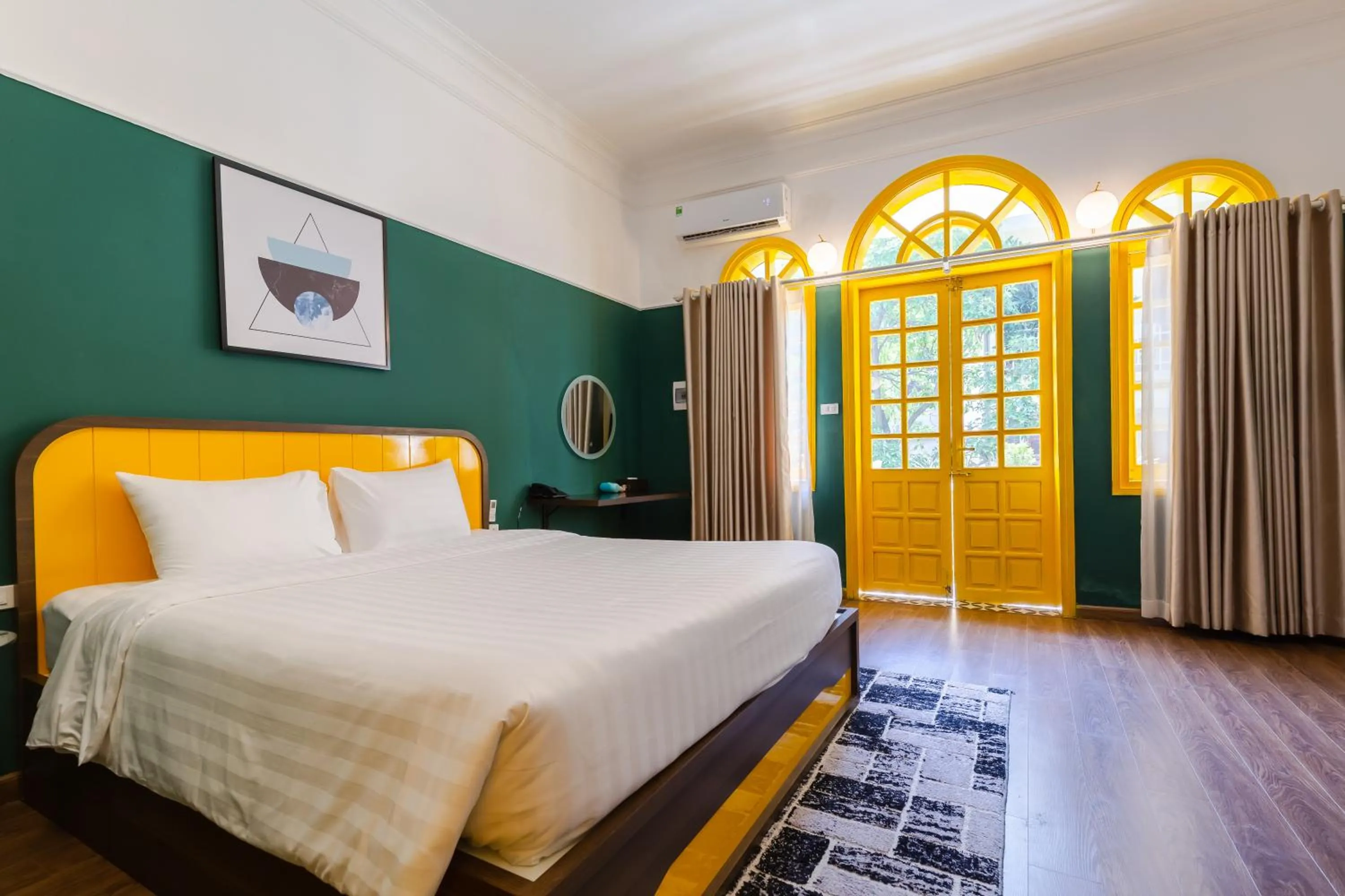 Deluxe Double Room with Balcony in The Poppy Villa & Hotel
