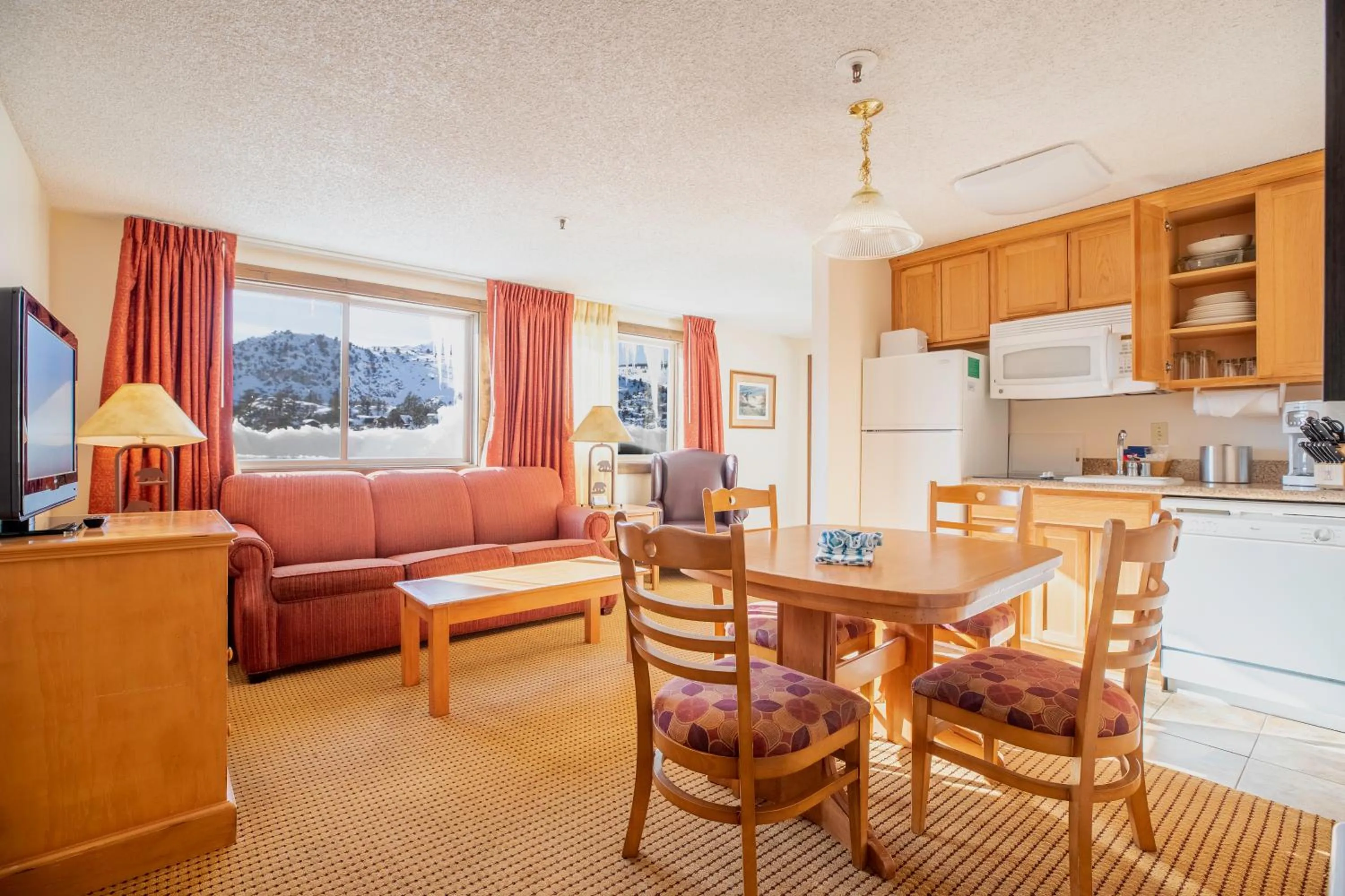 One-Bedroom Condo in Heidelberg Inn & Resort