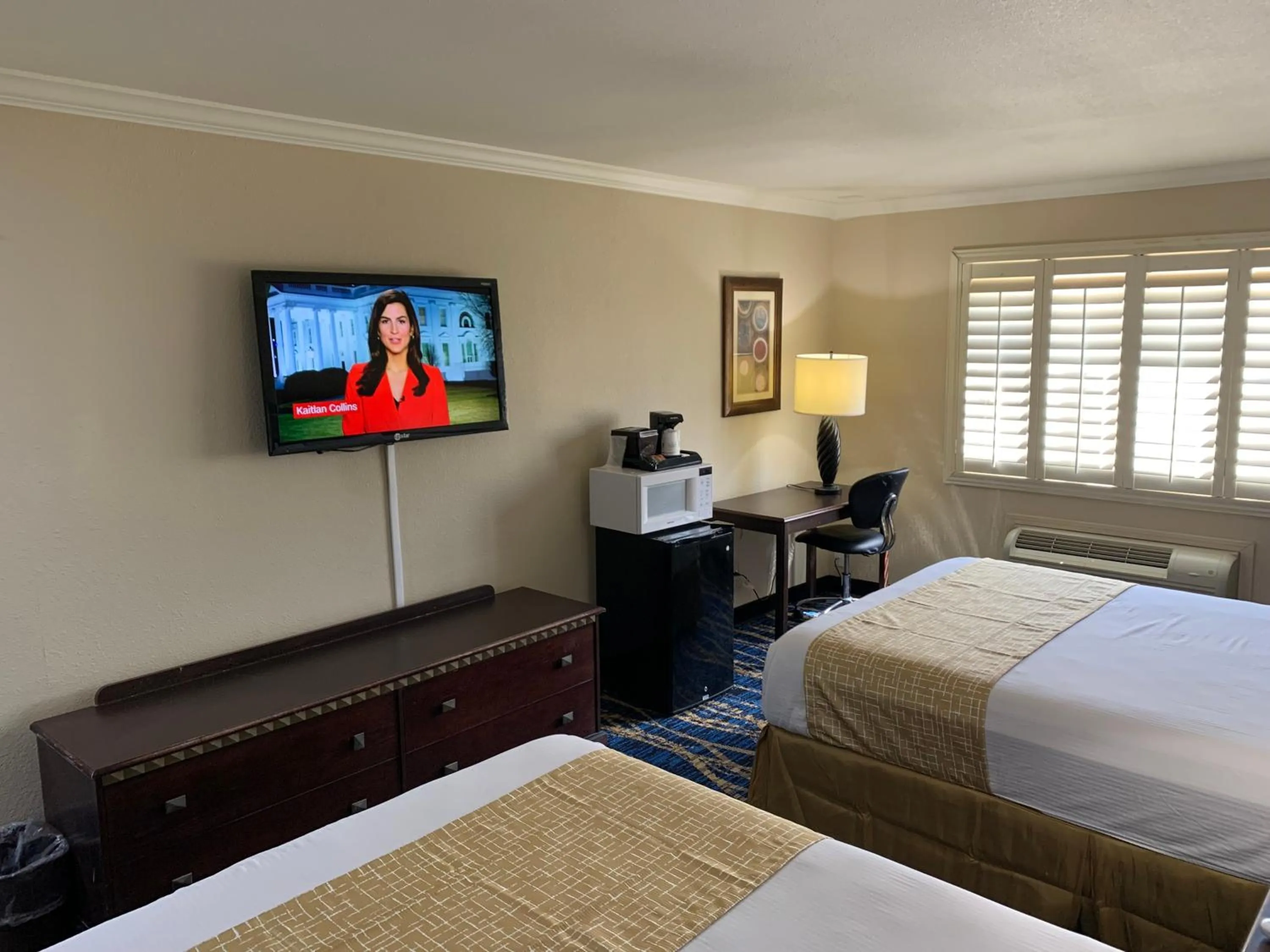 King Room - Non-Smoking in Travelodge by Wyndham Odessa