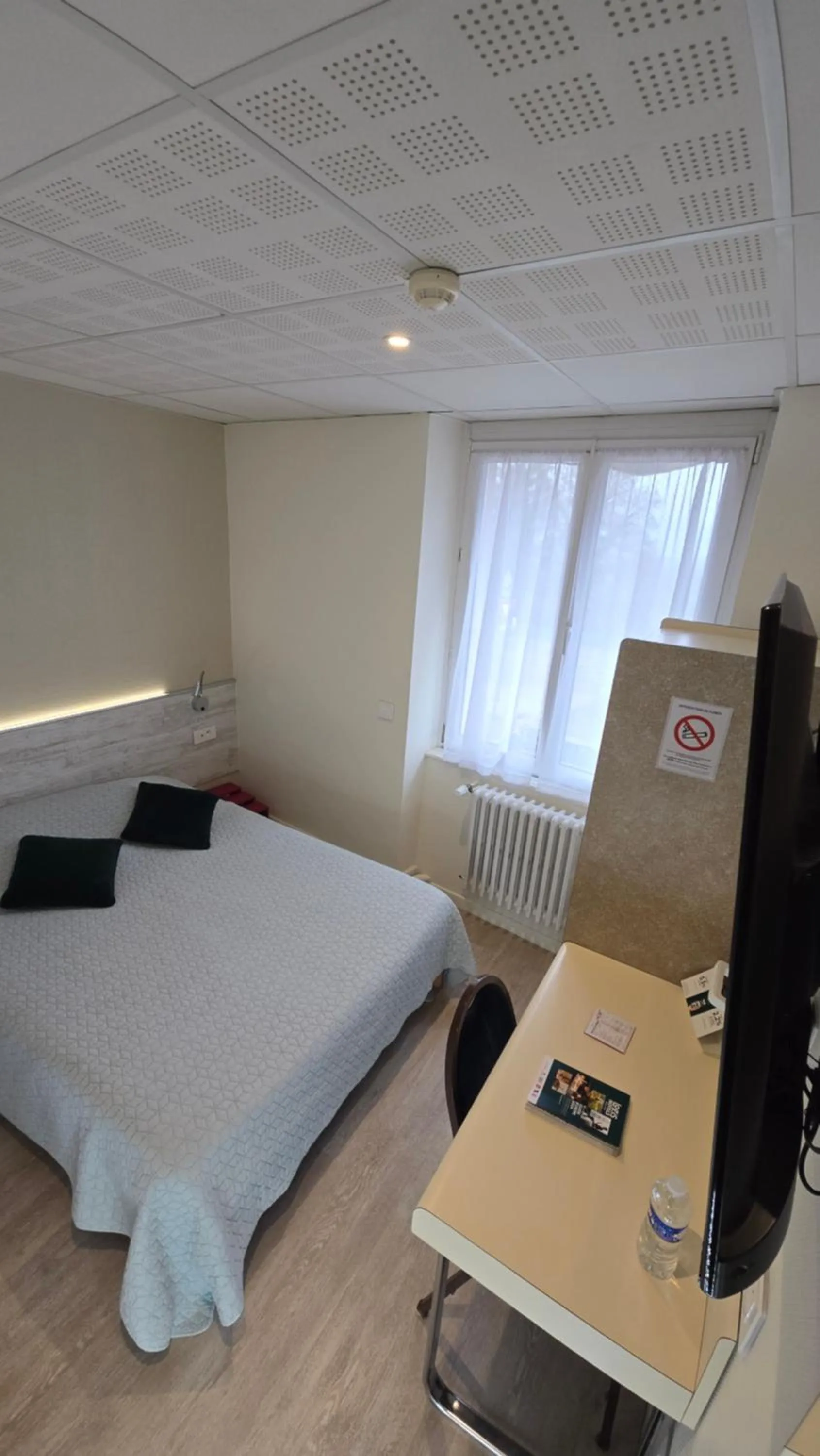 Double Room in Logis Hôtel & Restaurant Arcombelle