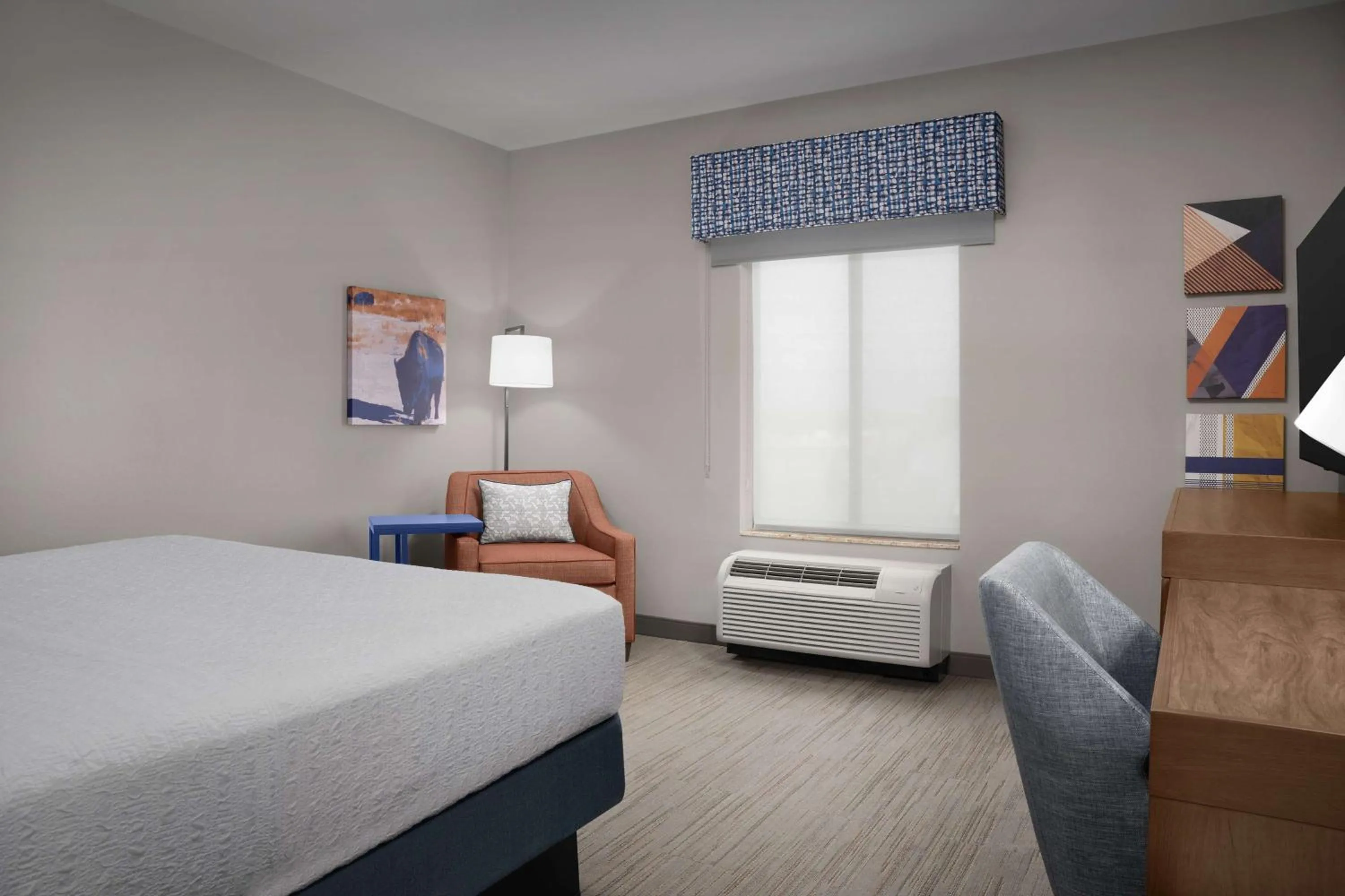 King Room with Sofa Bed - Non-Smoking in Hampton Inn & Suites Williston