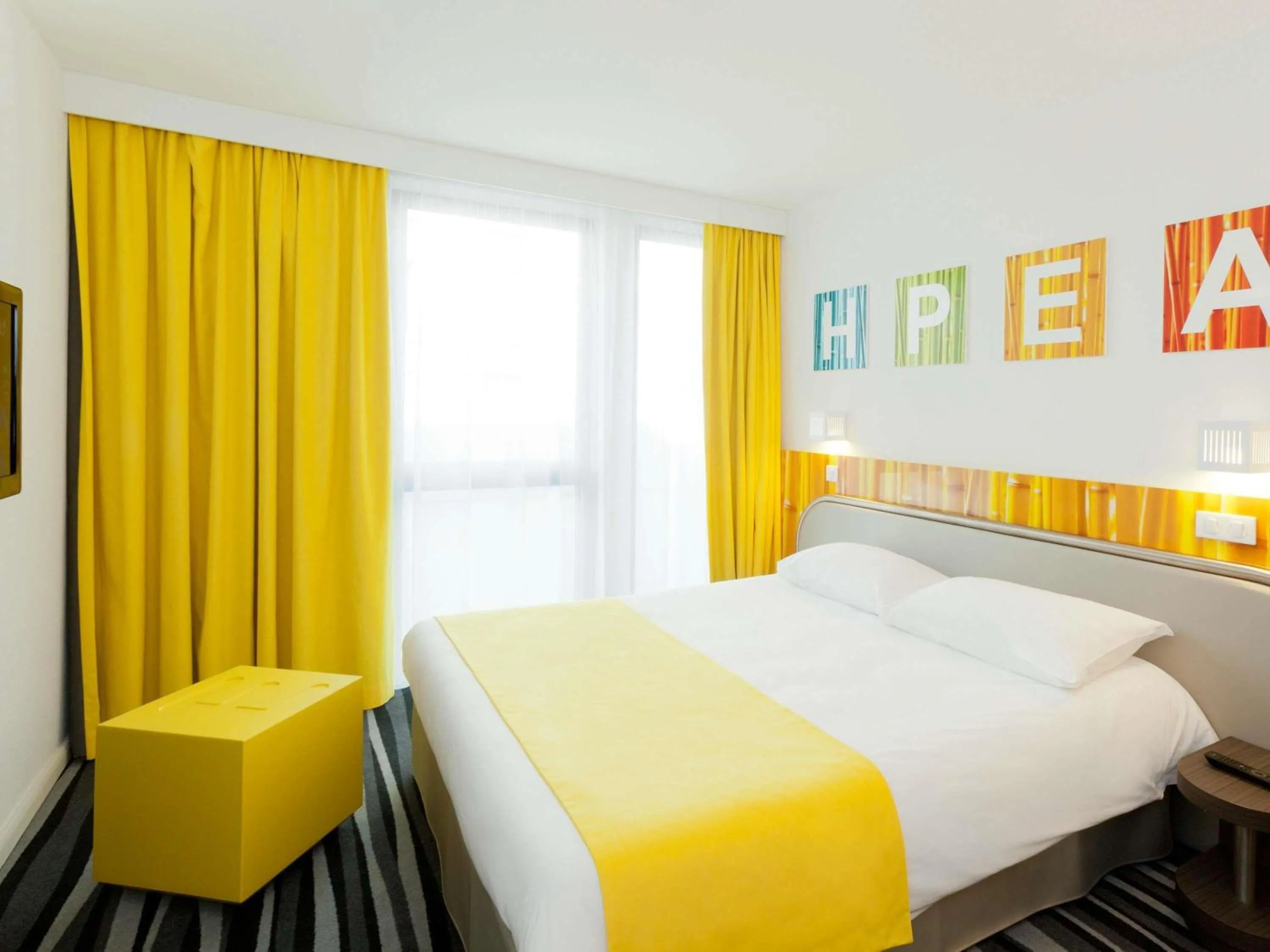 Standard Double Room with Sofa Bed - single occupancy in ibis Styles Paris Porte d'Orléans