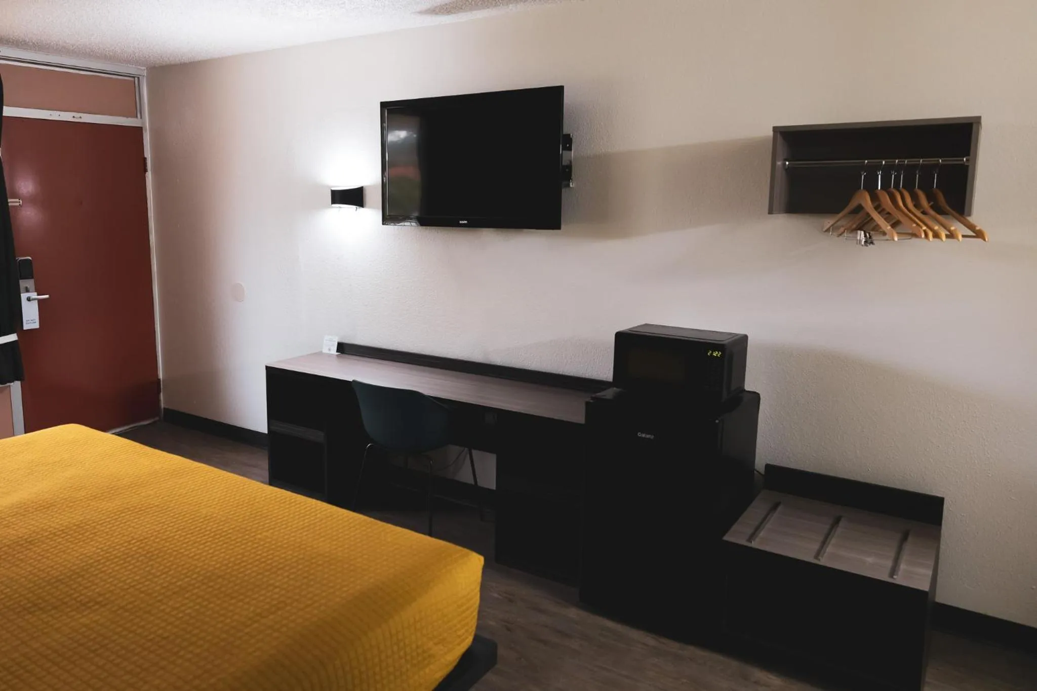 King Room - Non-Smoking in Express Inn & Suites