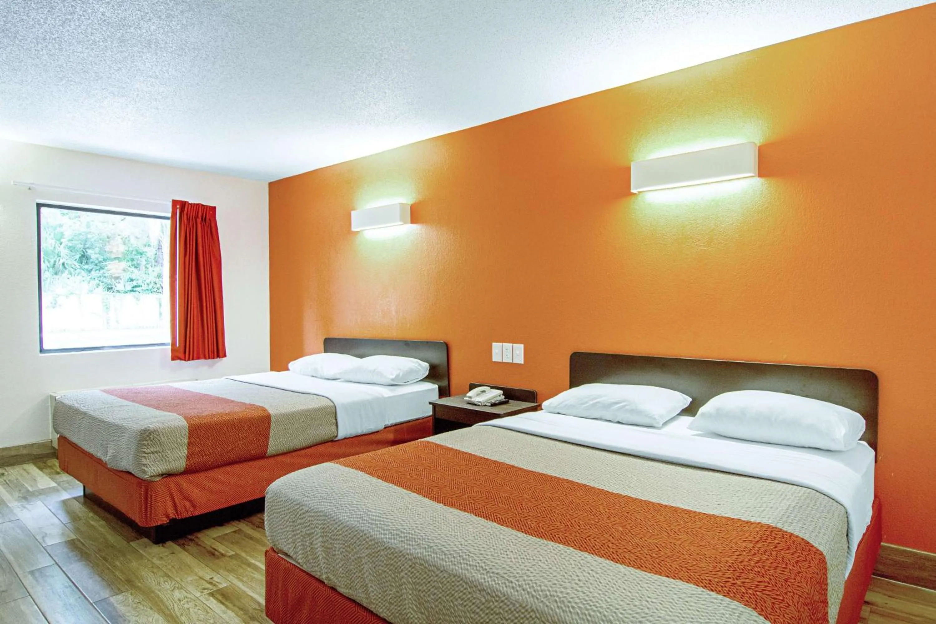 Deluxe Queen Room with Two Queen Beds - Non-Smoking in Motel 6-Starke, FL