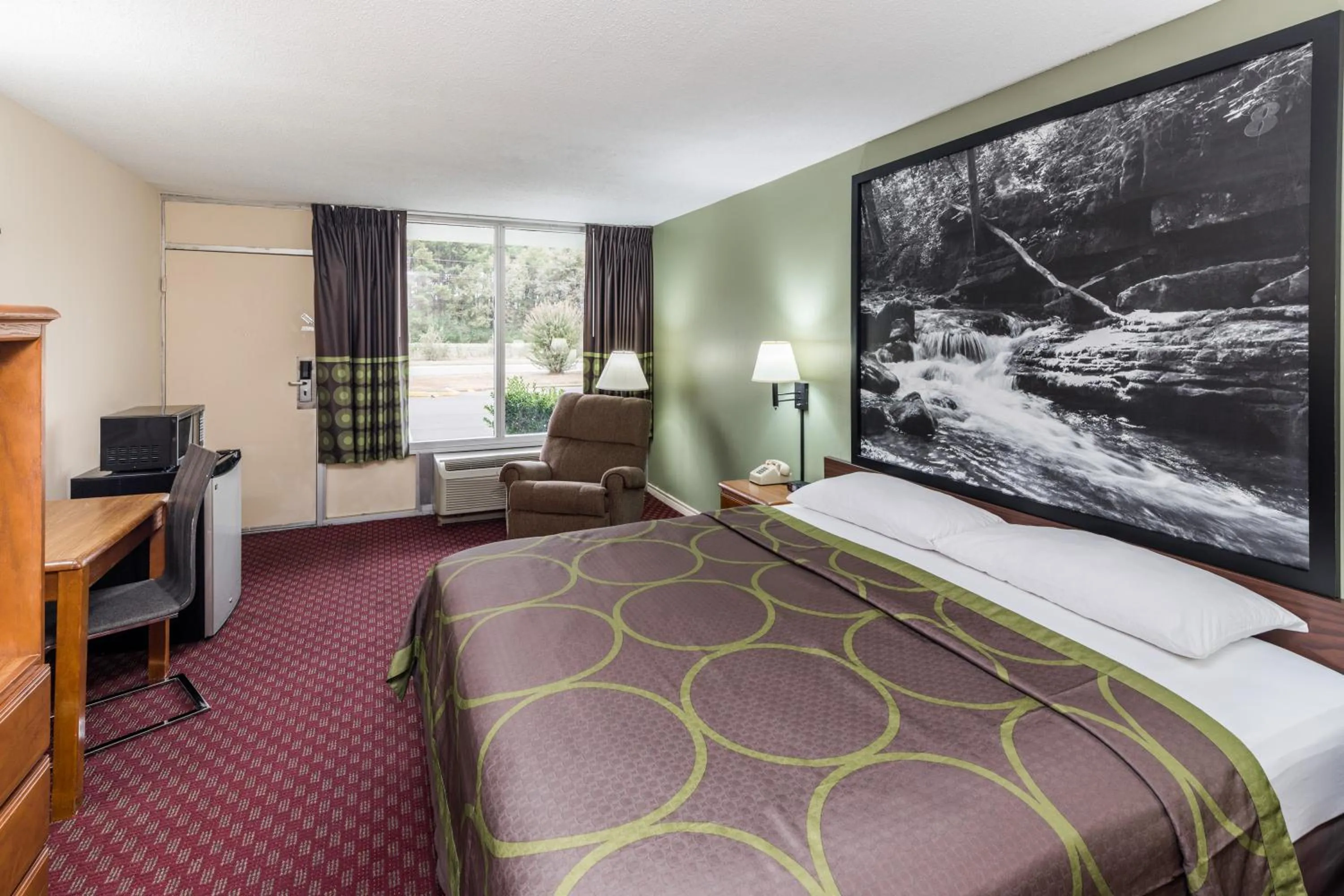 King Room - Non-Smoking in Super 8 by Wyndham Hope