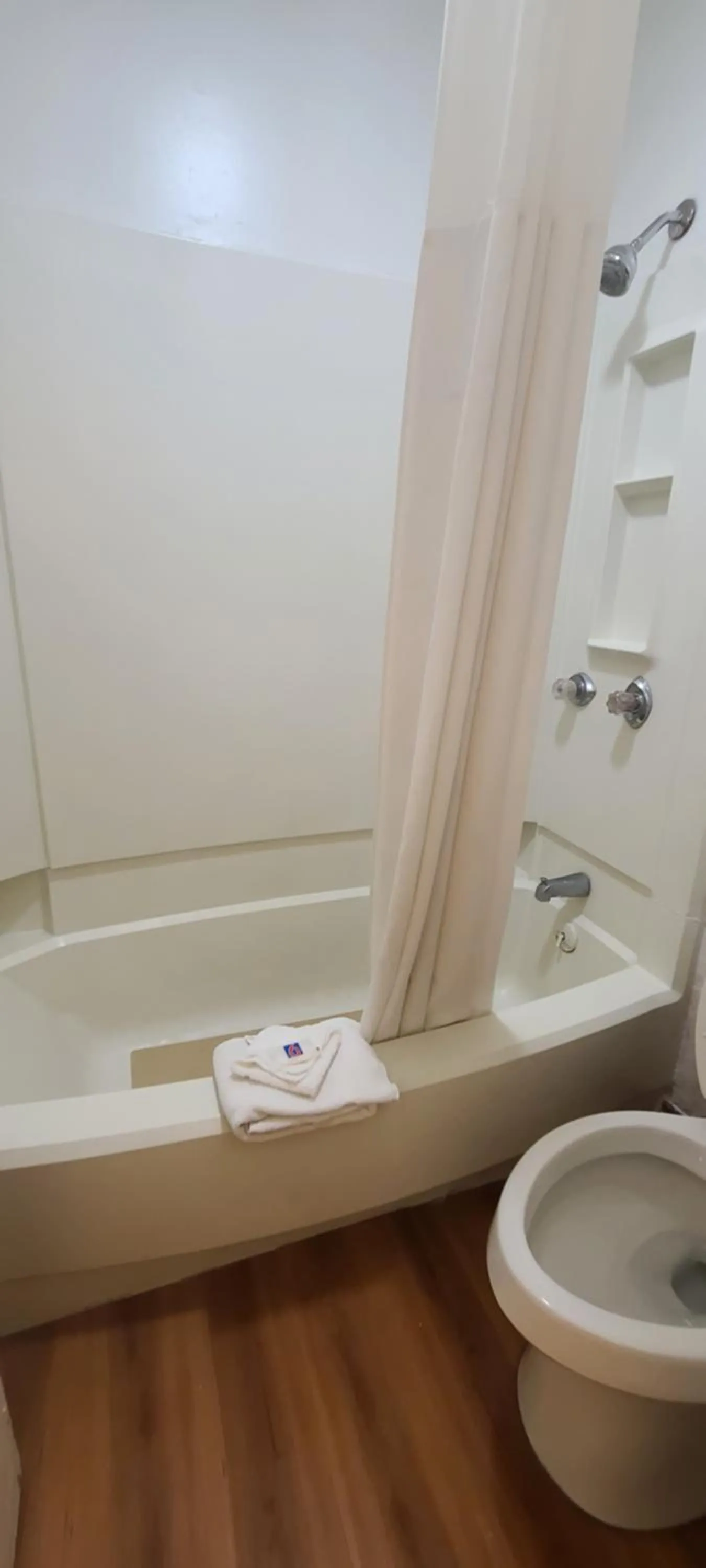 Deluxe King Room - single occupancy - Non-Smoking in Motel 6-Rolla, MO