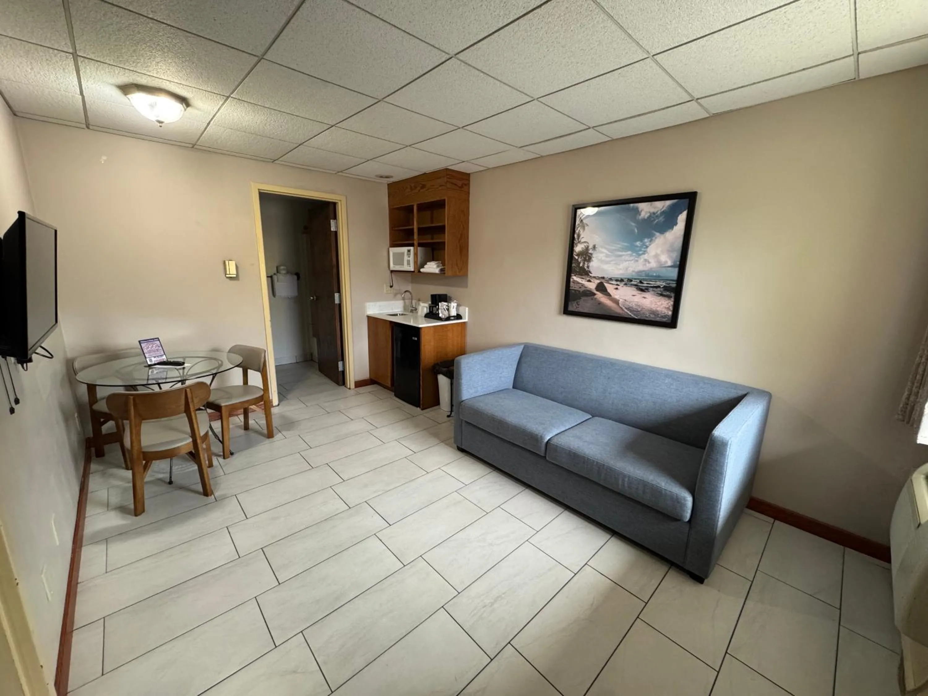 Two-Room Suite in South Shore Inn