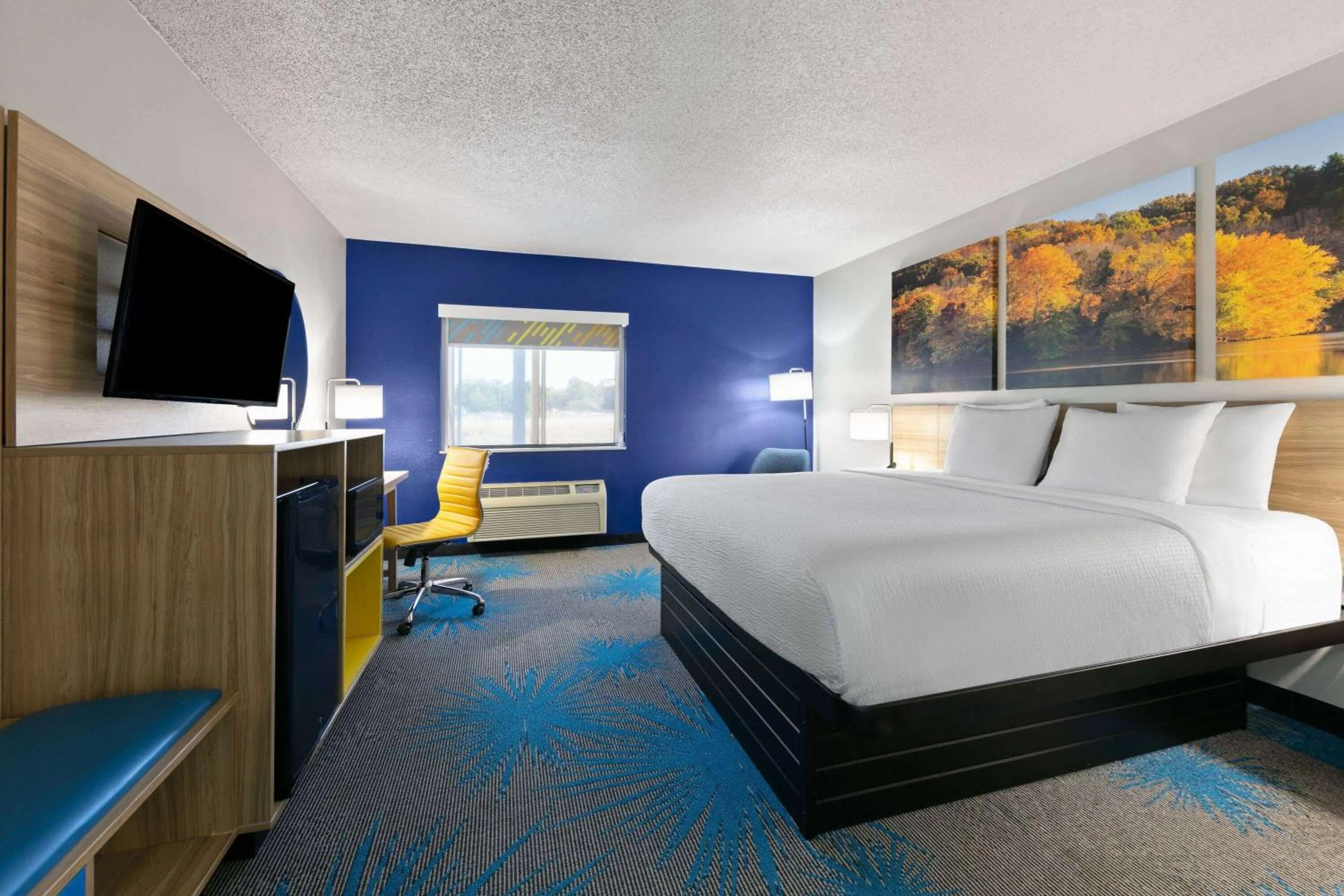 King Room - Non-Smoking in Days Inn by Wyndham Fort Smith