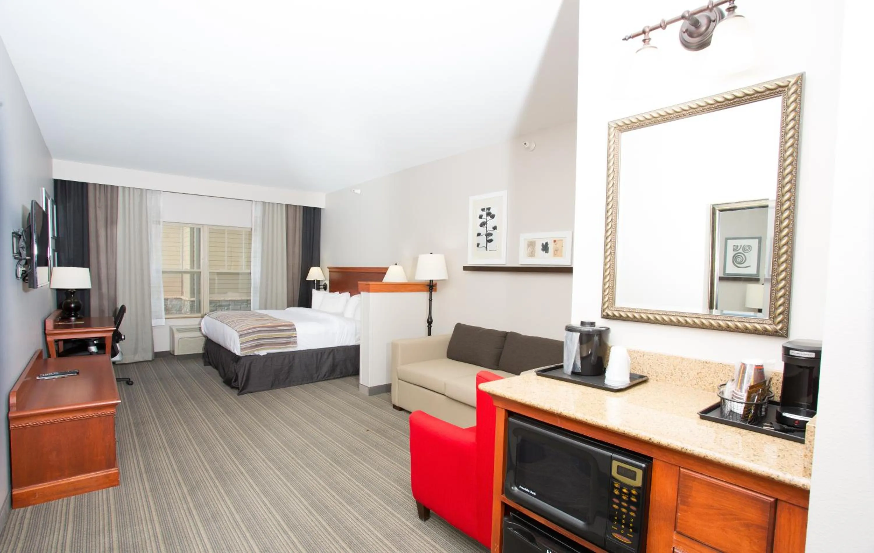 King Studio with Sofa Bed - Disability Access in Country Inn & Suites by Radisson, Grand Forks, ND