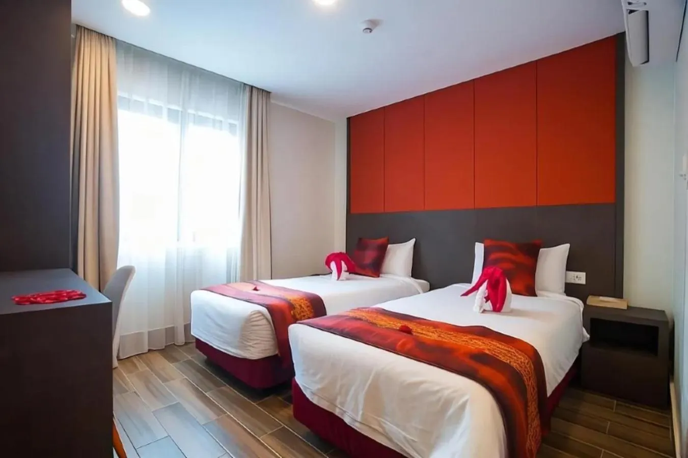 Deluxe Twin Room in D'Spark Hotel Bayu