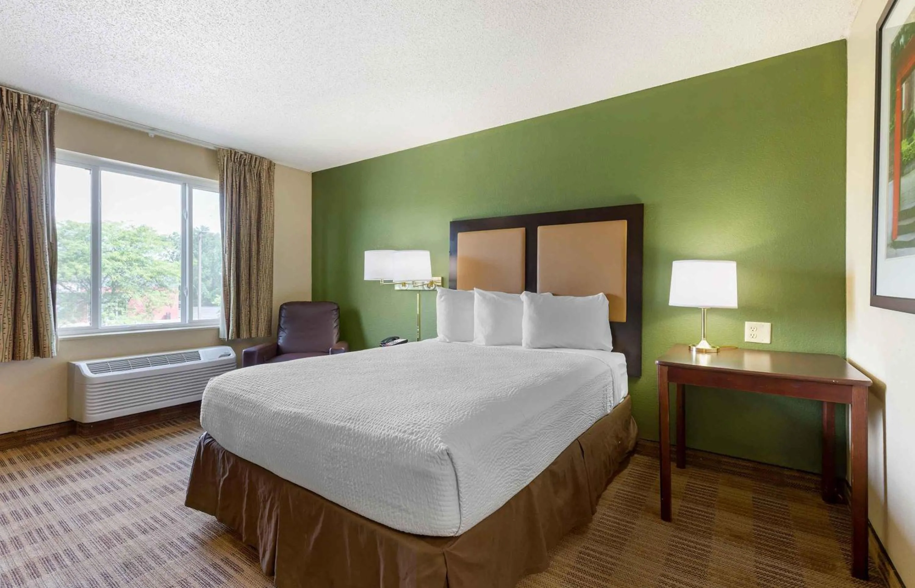 Queen Studio - Non-Smoking in Extended Stay America Suites - Baltimore - Glen Burnie