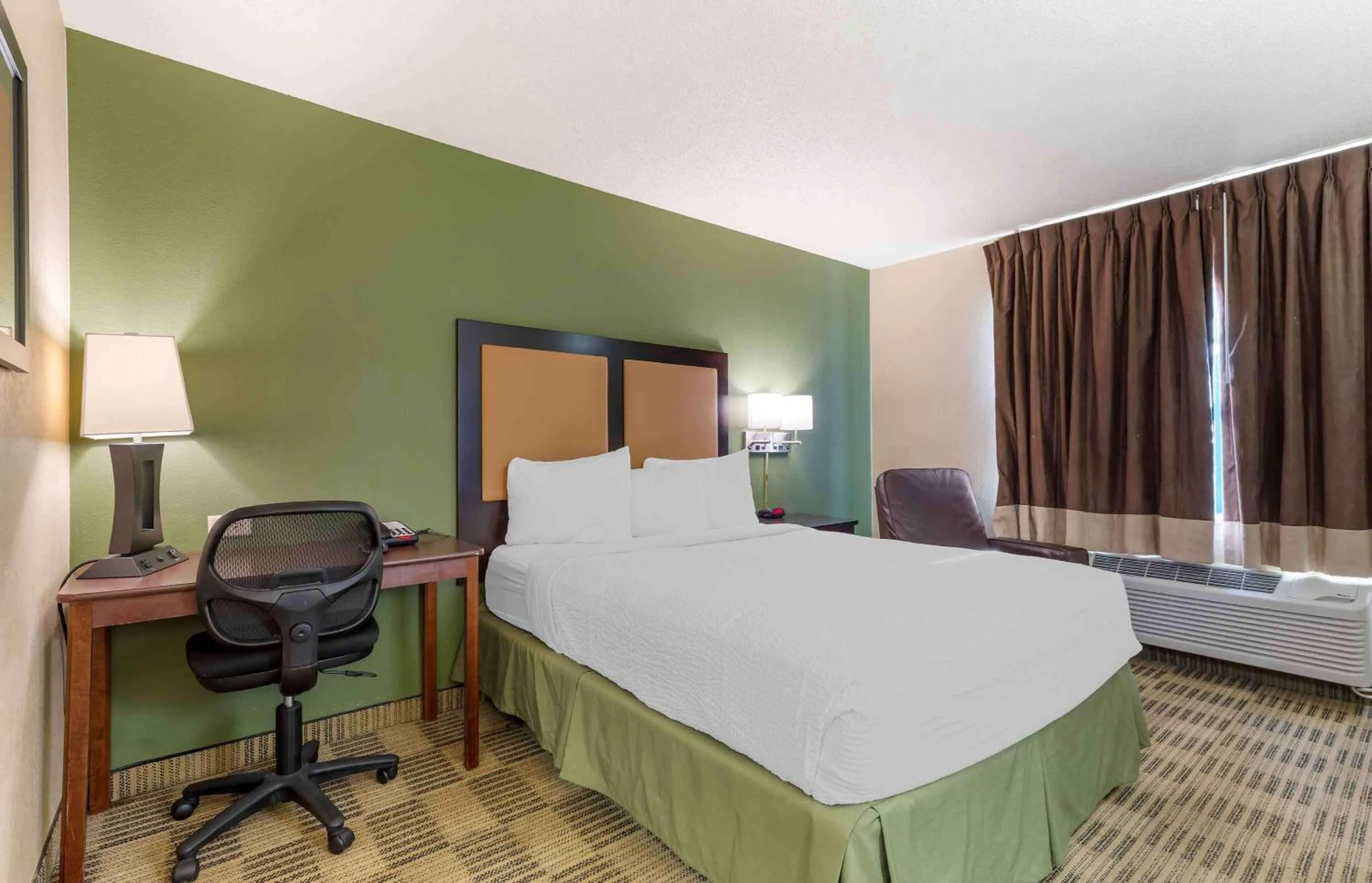 Queen Studio - Non-Smoking in Extended Stay America Suites - Washington, DC - Gaithersburg - North