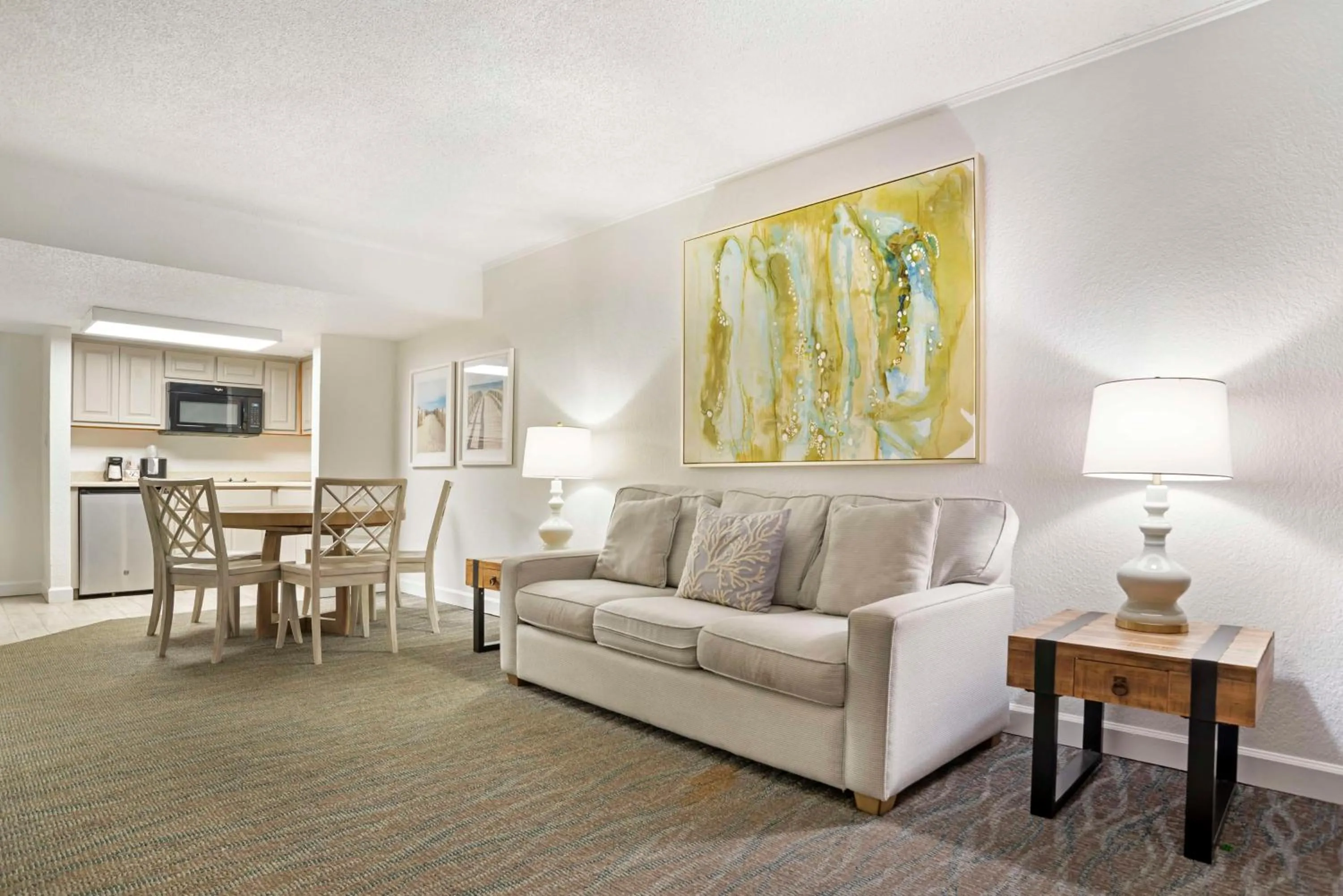 Suite with Two King Beds and Street View - Non-Smoking in Best Western on the Beach