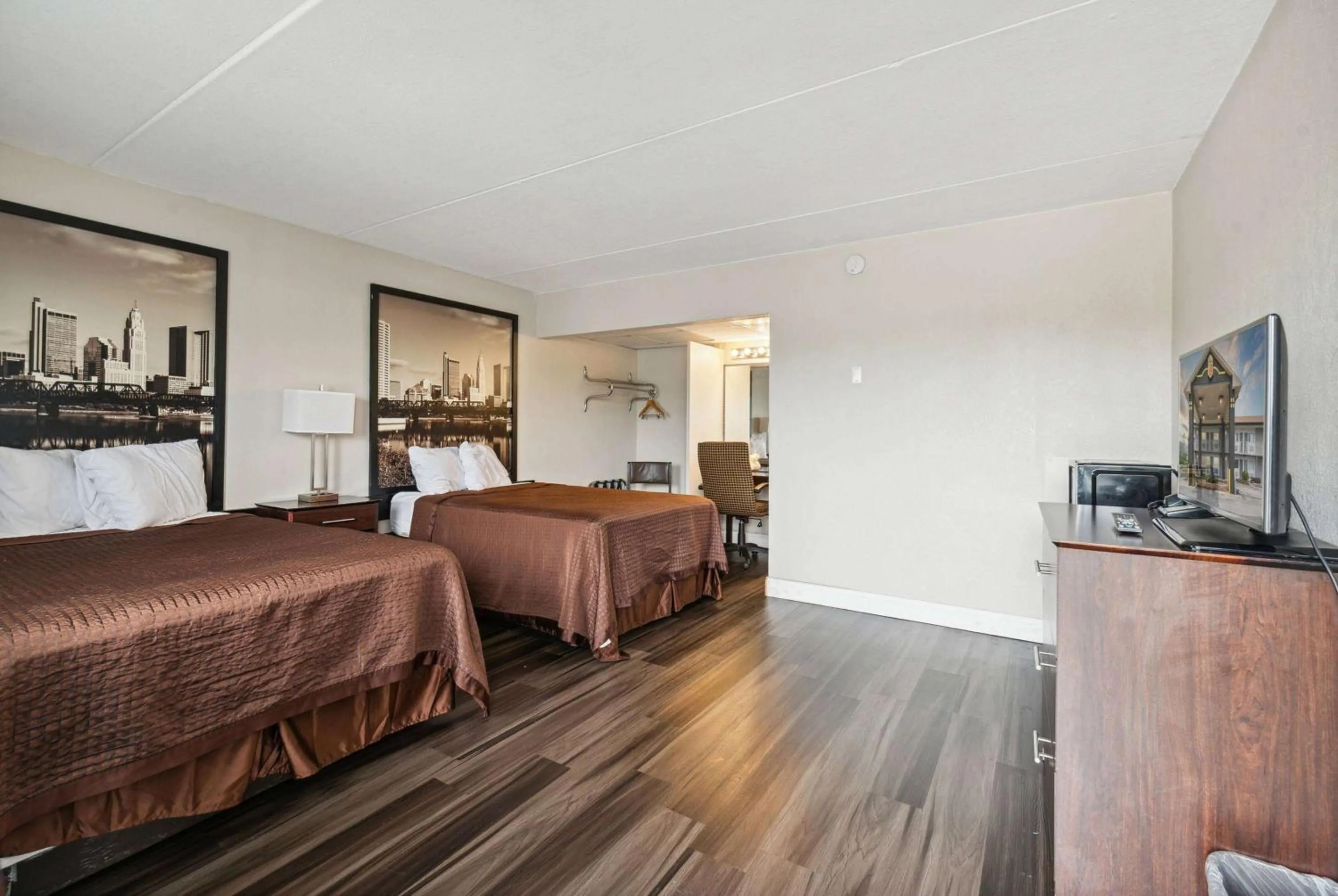 Double Room with Two Double Beds - Smoking in Super 8 by Wyndham Millbury/Toledo