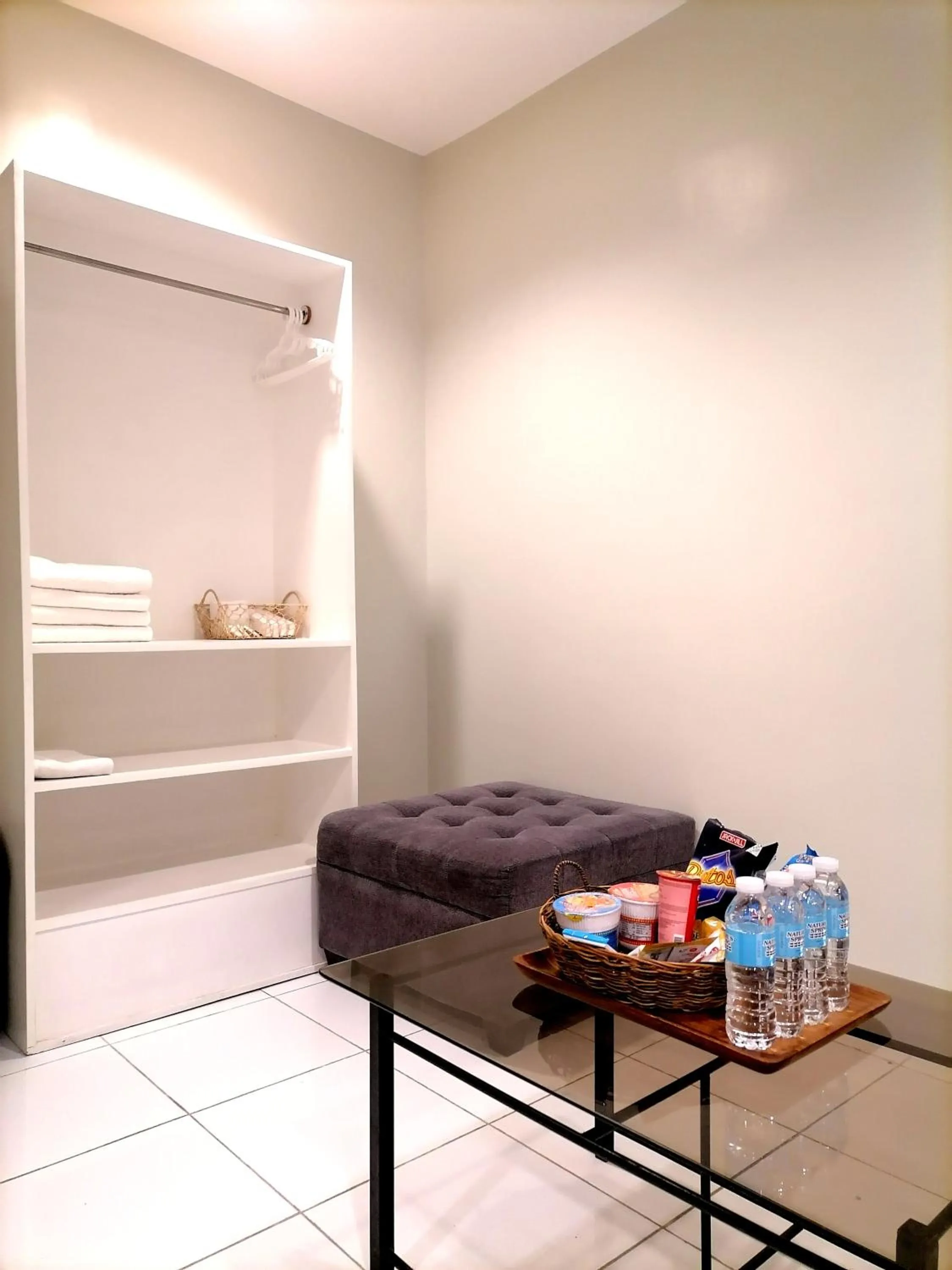 Family Room with Bathroom in Airport Poddotel Inc.